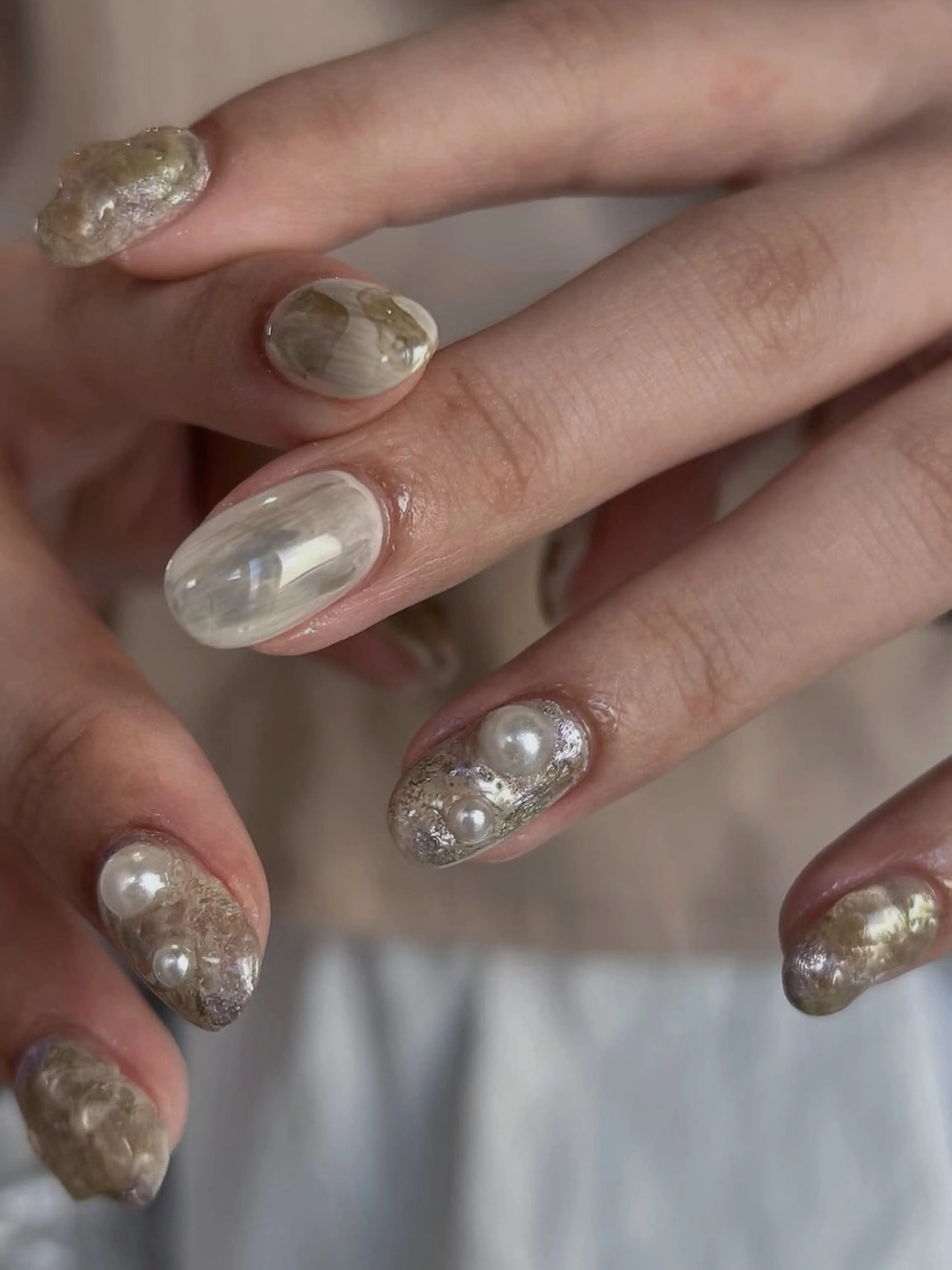 ネイル アートネイル 韓国ネイル ニュアンスネイル ぷっくりネイル ハンドネイル ハンドケア talo .のネイルデザイン