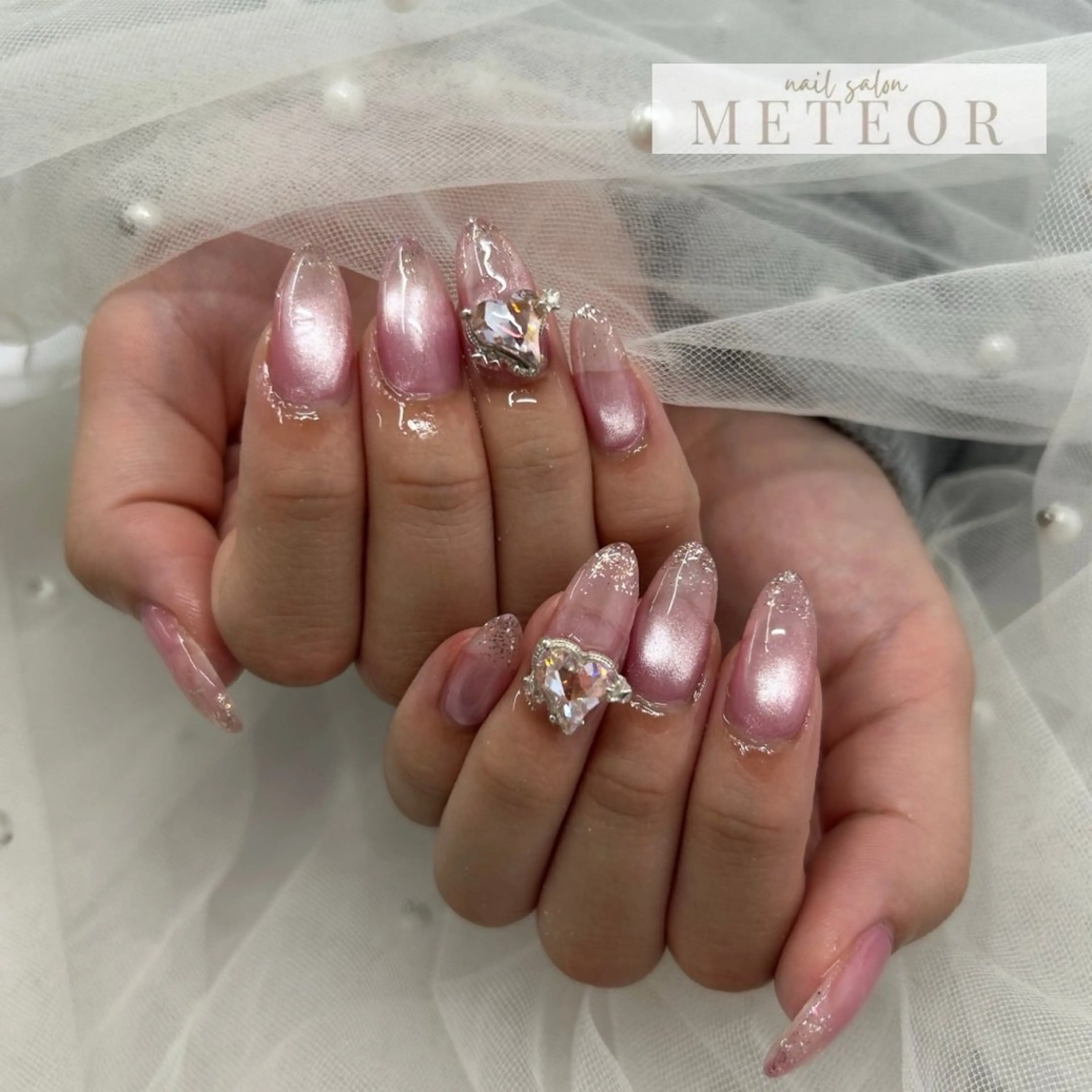ネイル マグネットネイル ハンドネイル nailsalon meteor所属・METEOR💫 staffのネイルデザイン