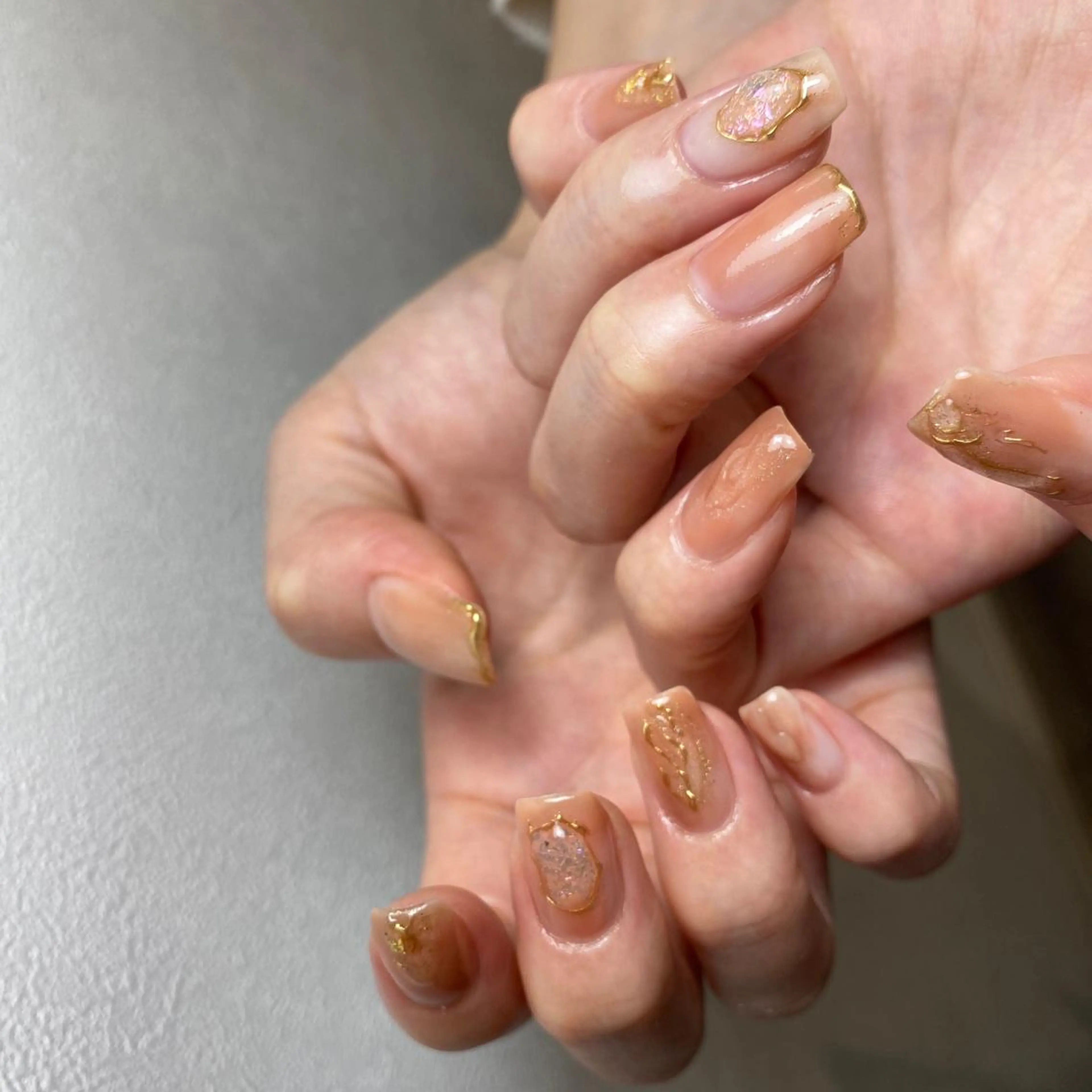 ネイル ハンドネイル NINEnami ニュアンスネイルのネイルデザイン