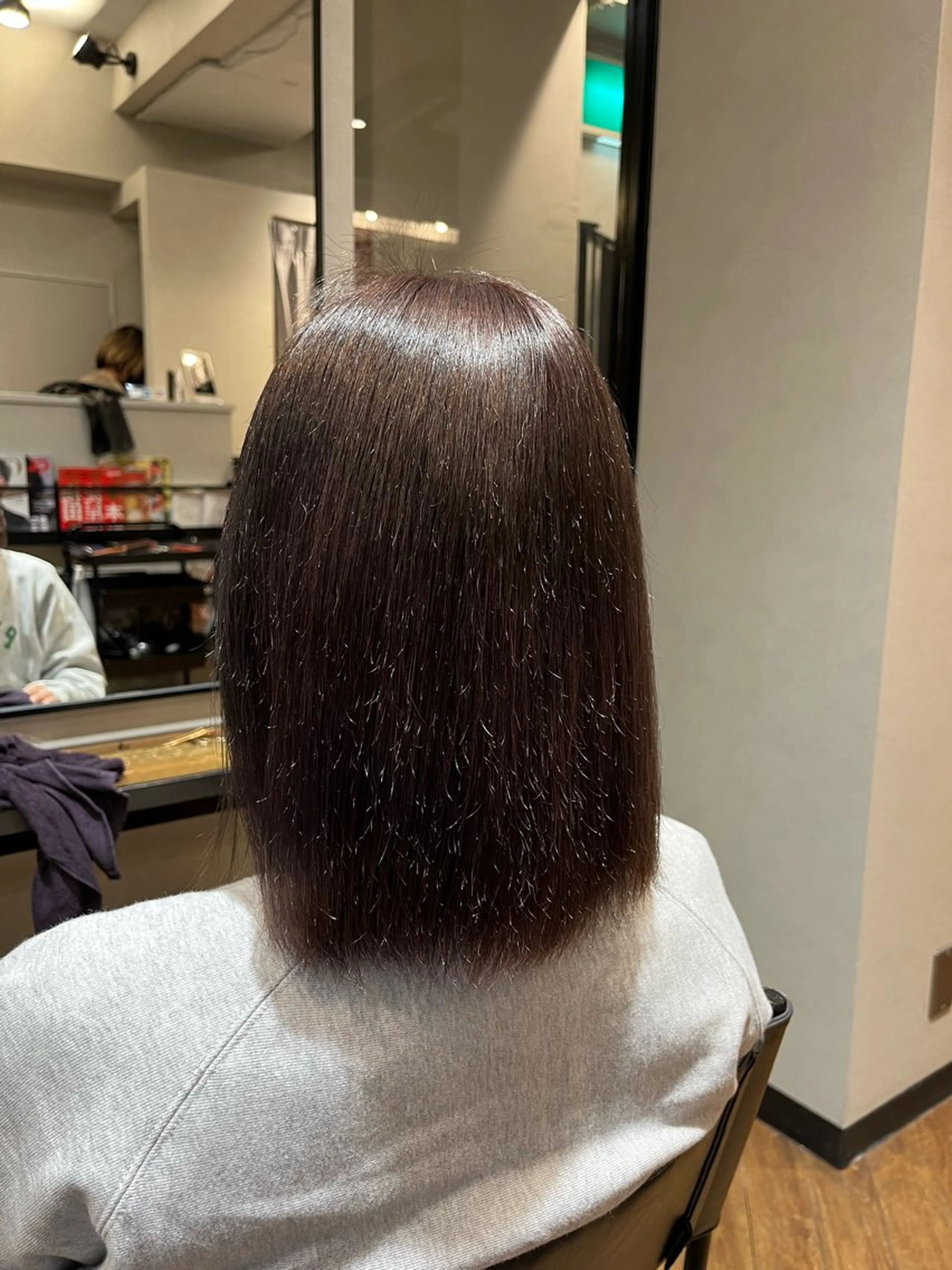 ミディアム カラー ラベンダーカラー 木寺 樹莉のヘアスタイル