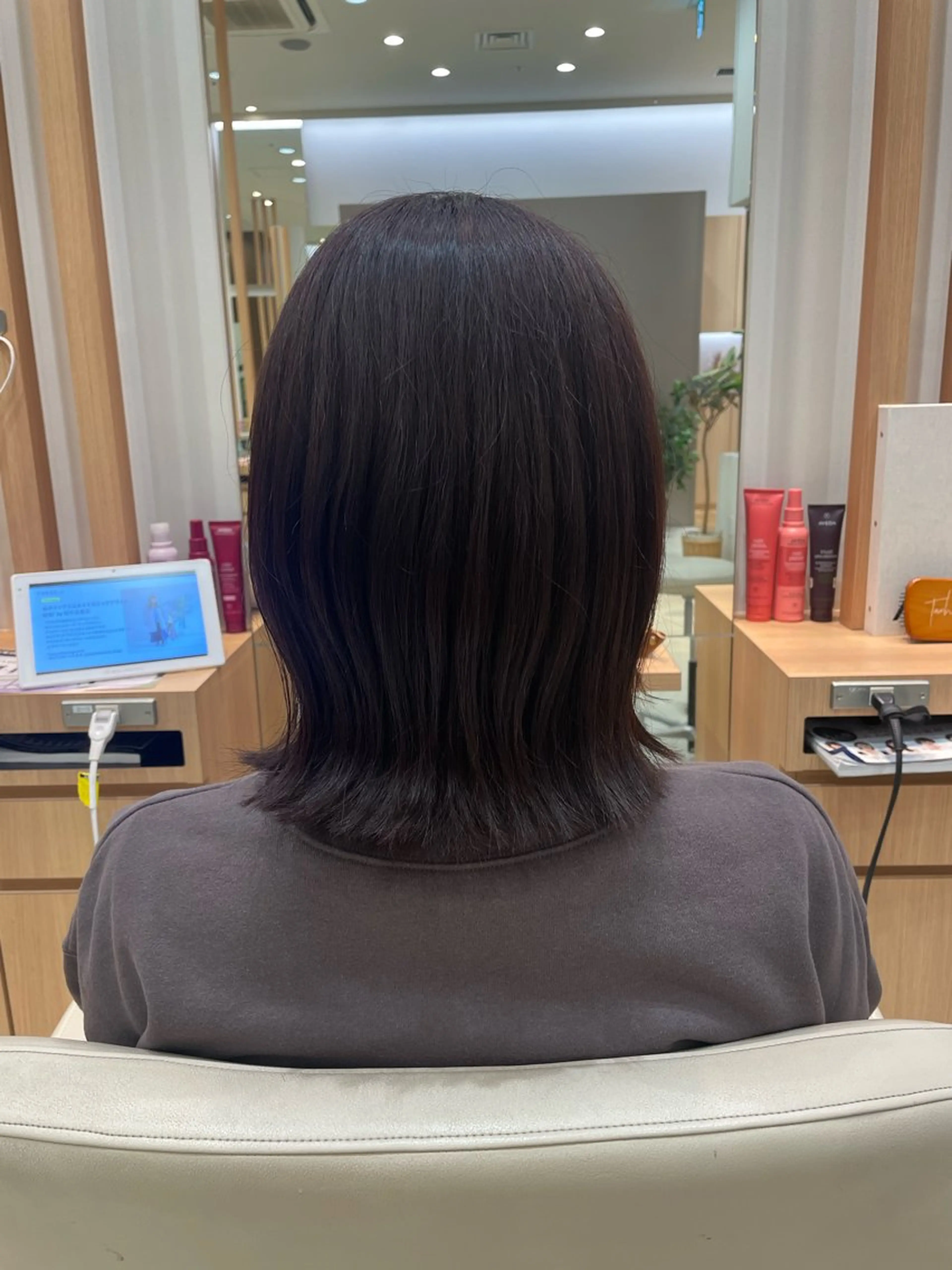 ショート ボブ 外ハネヘア OASIS AVEDA 立川所属・ボブ/ショート/ ゆづきのヘアスタイル