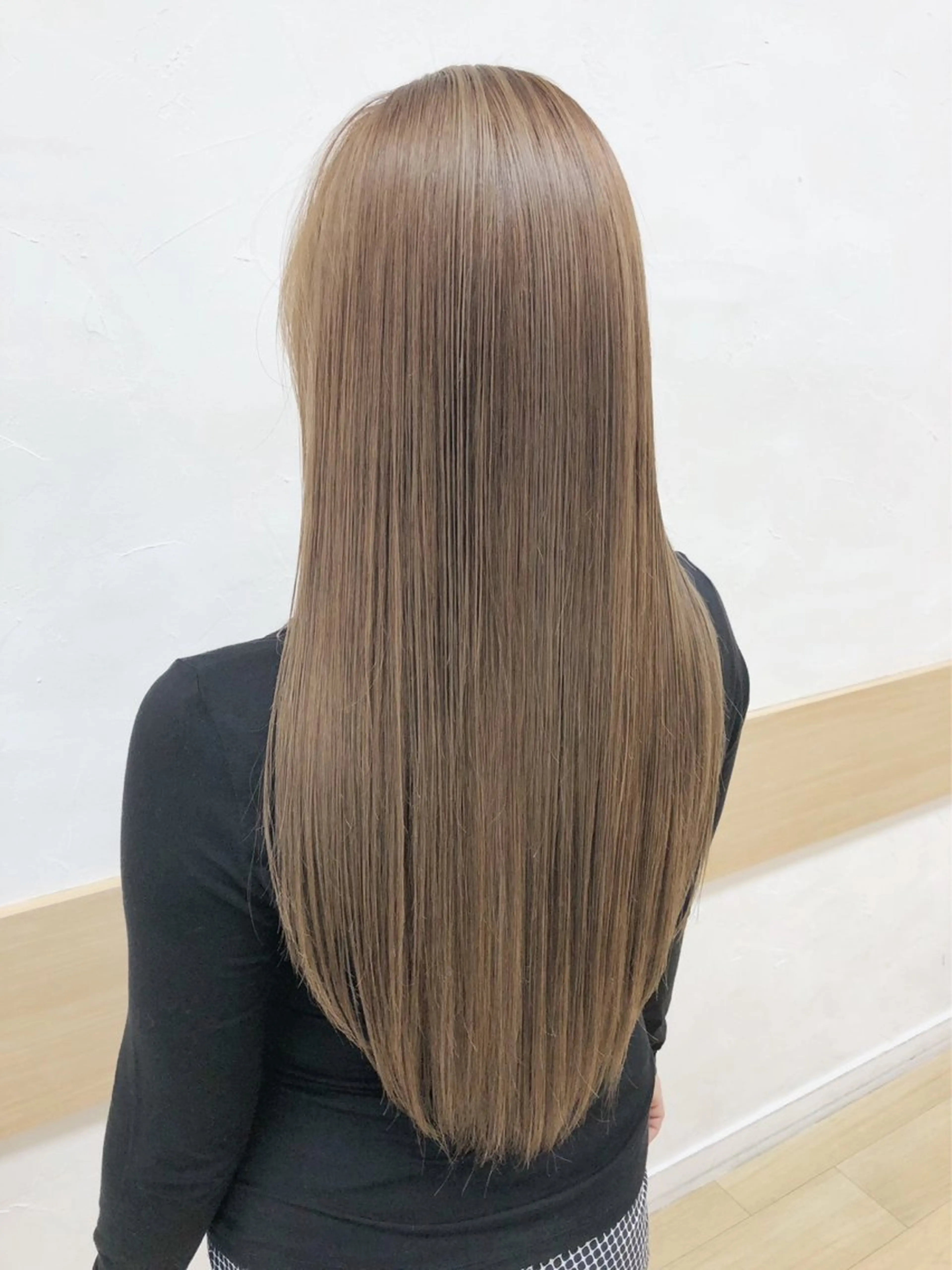 ロング カット 縮毛矯正 トリートメント 髪質改善 阪口 雄佑のヘアスタイル