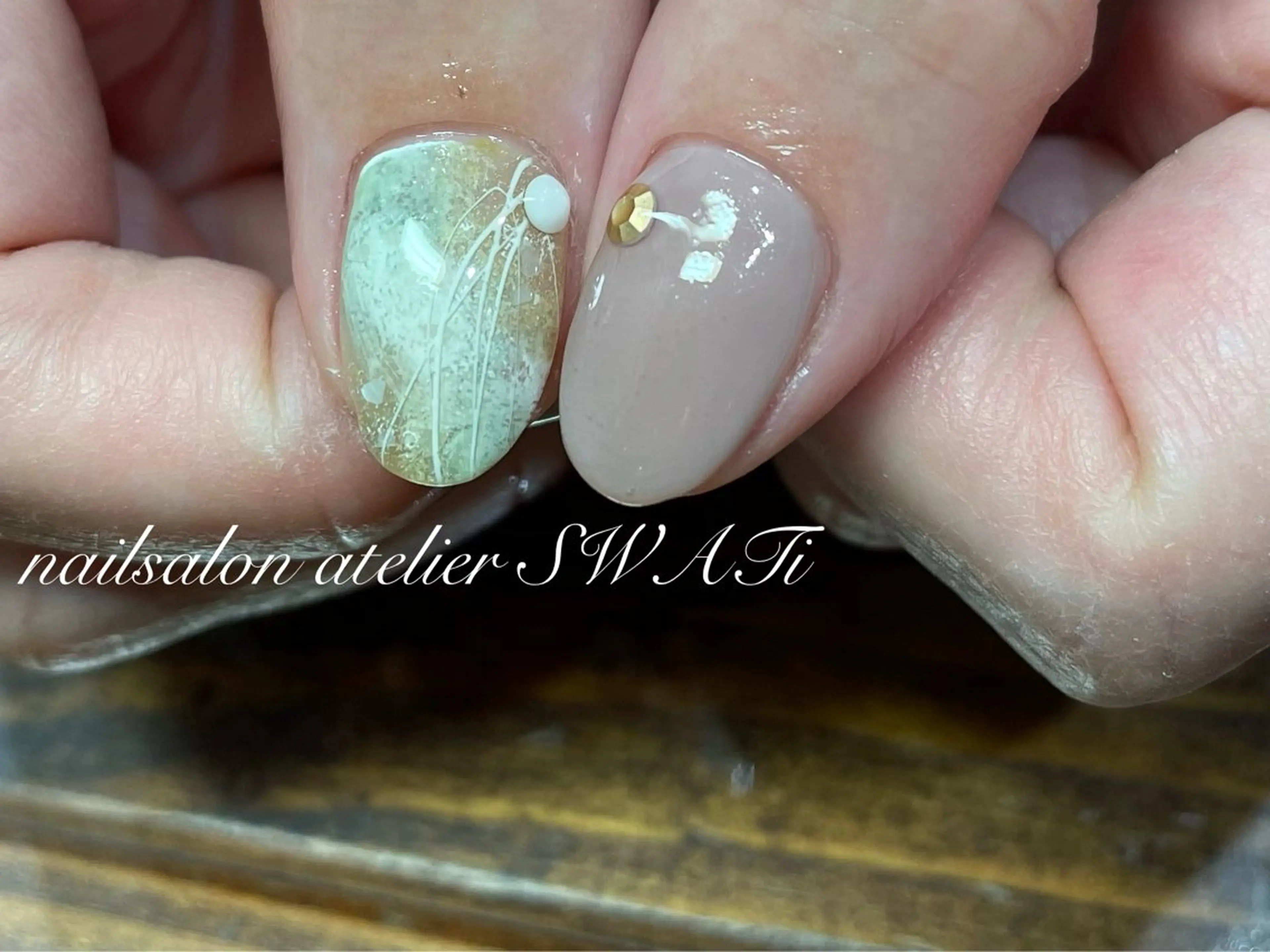 ネイル ヘアーサロン大野所属・nailsalon SWATiのネイルデザイン