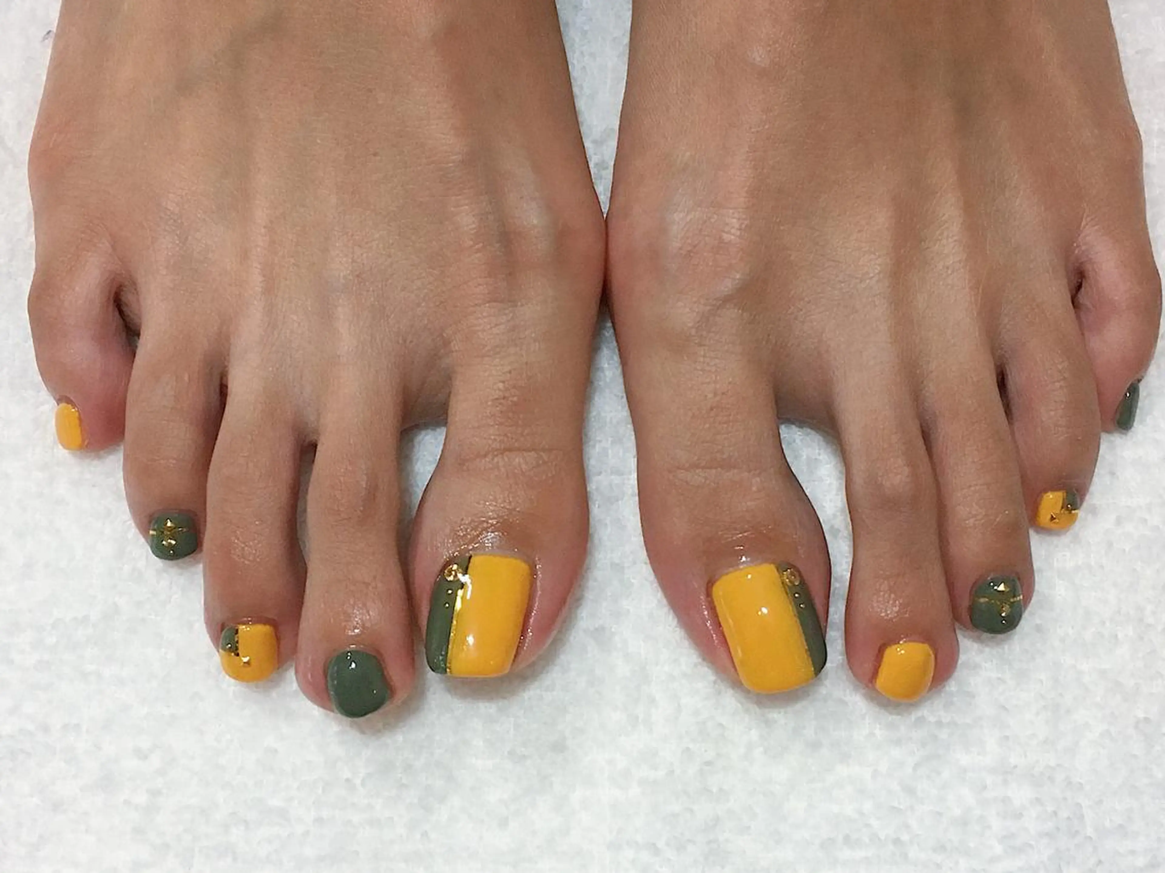 ネイル フットネイル 𖡼 yumenoのネイルデザイン