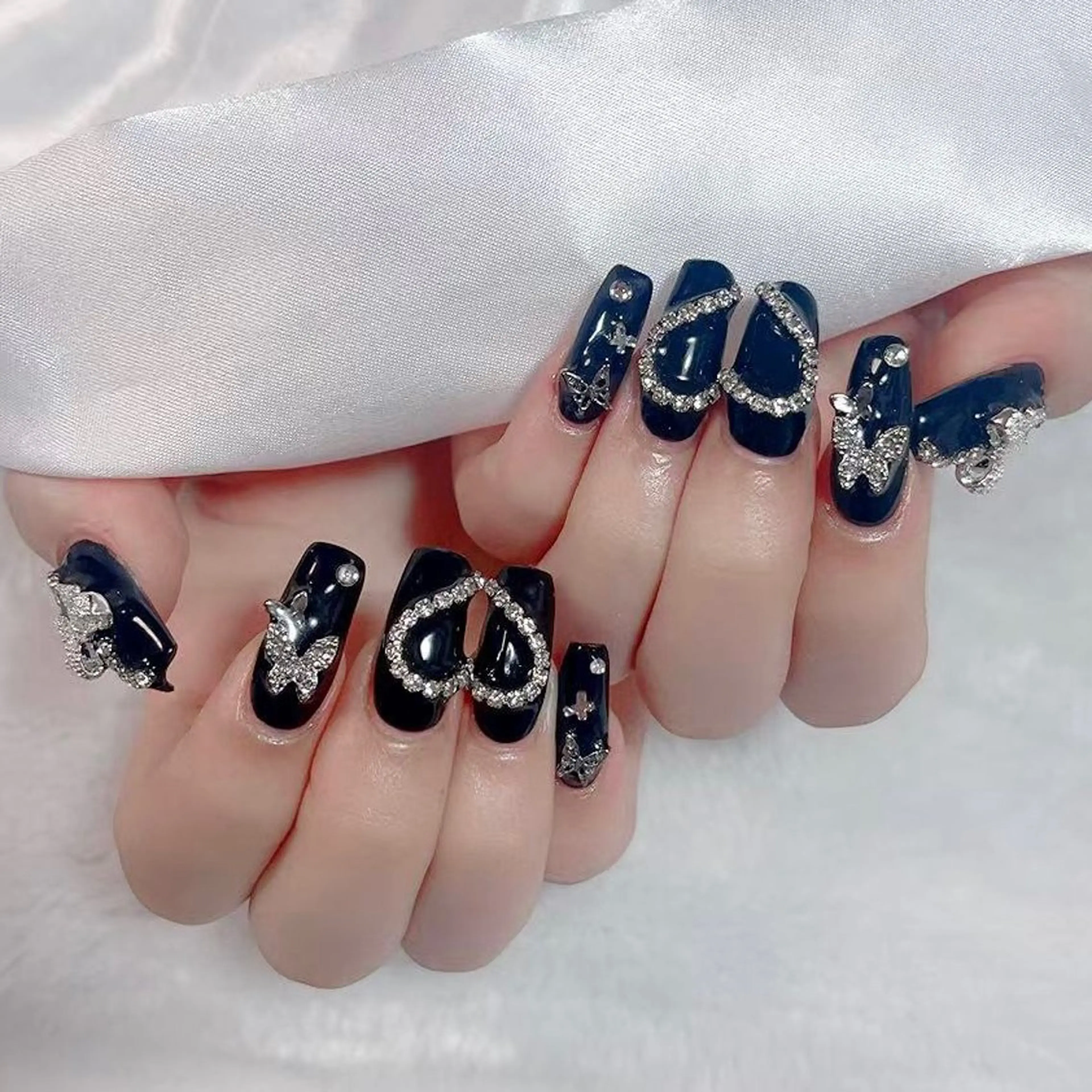 ネイル 持ち込み Amina nail salonのネイルデザイン