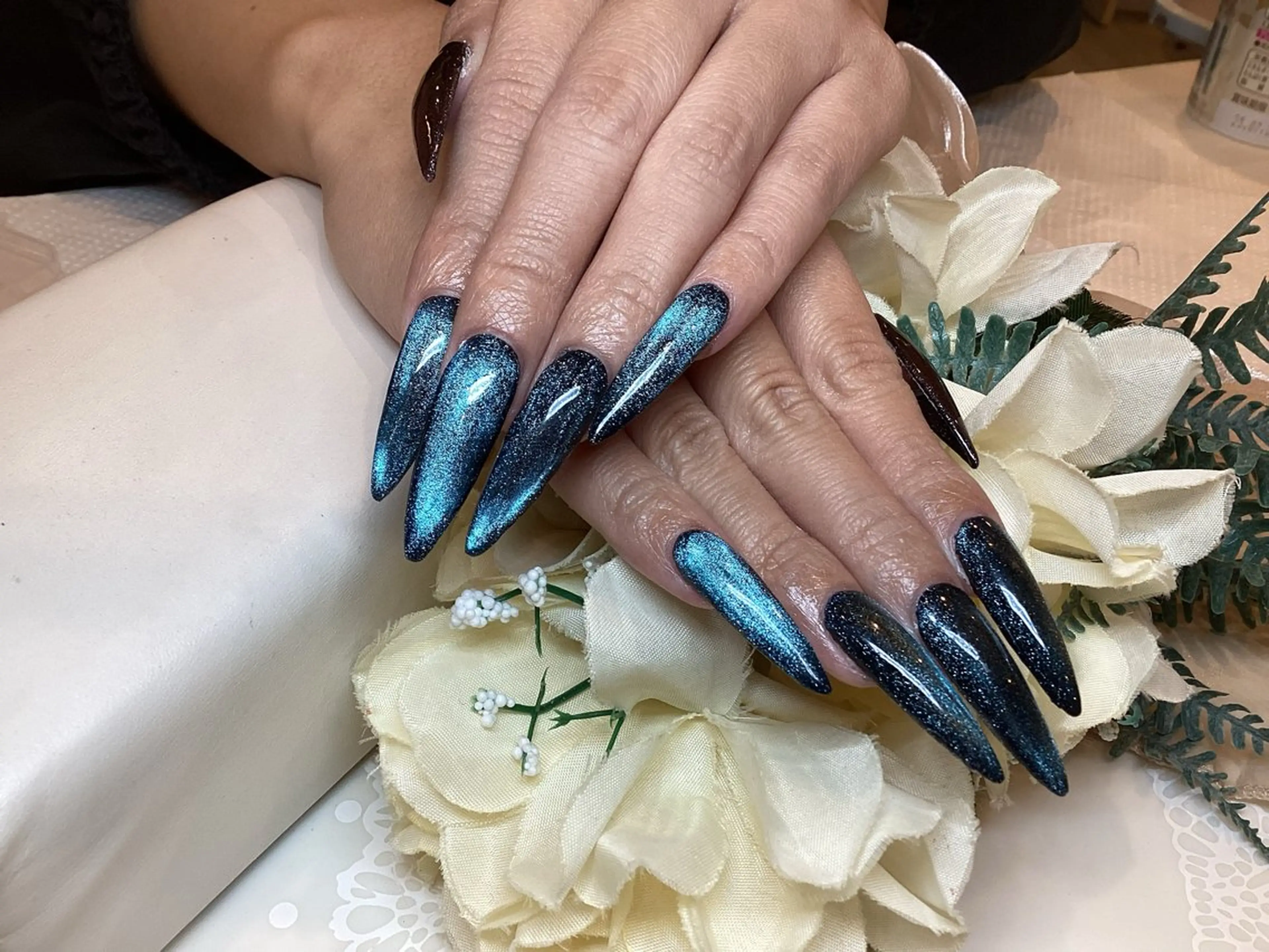 ネイル ロングネイル マグネットネイル スカルプネイル ハンドネイル Briller Cadeau 〜ブリエカドー〜所属・BC TAKAOKAのネイルデザイン