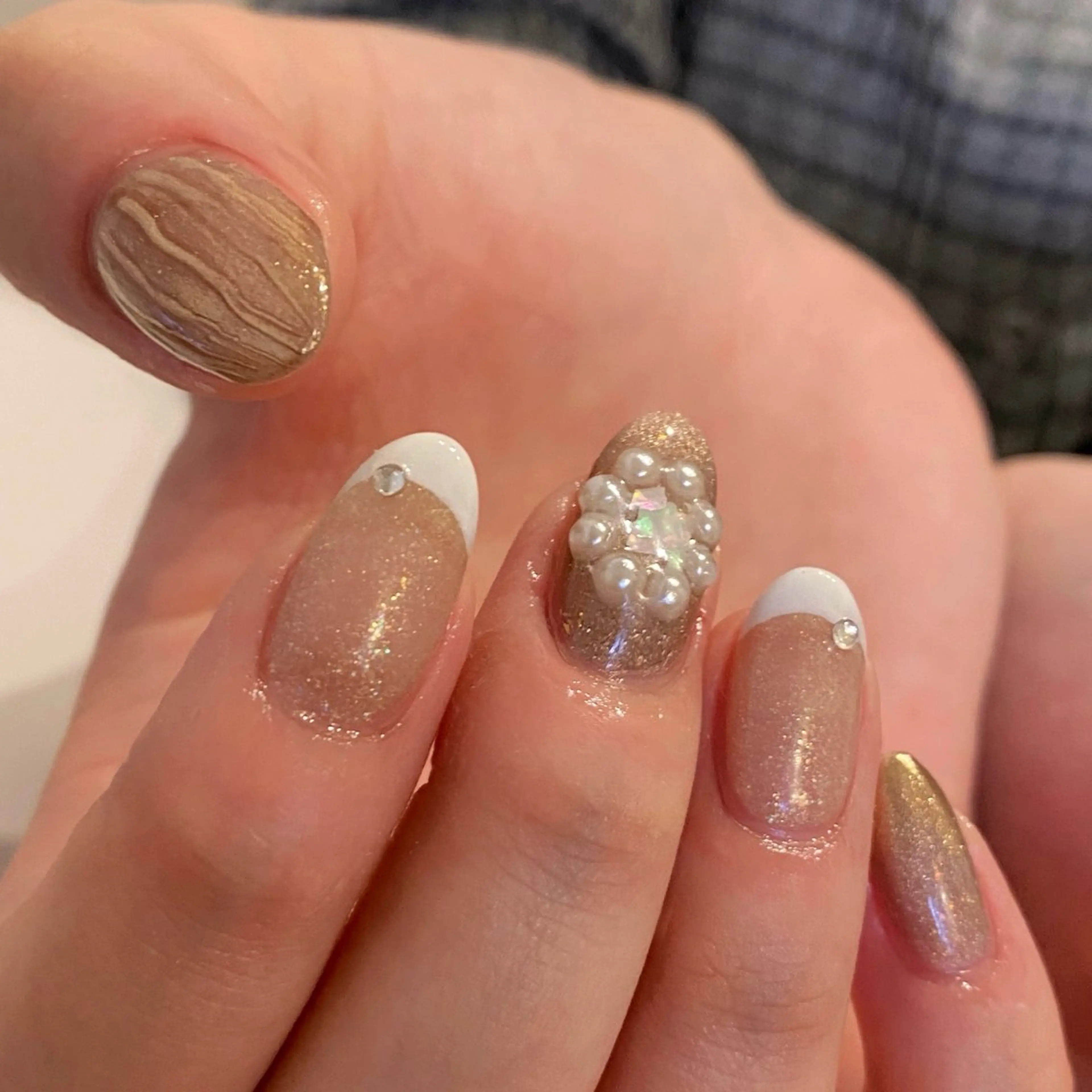 ネイル フレンチネイル ミラーネイル ニュアンスネイル amuse 手書きニュアンスのネイルデザイン