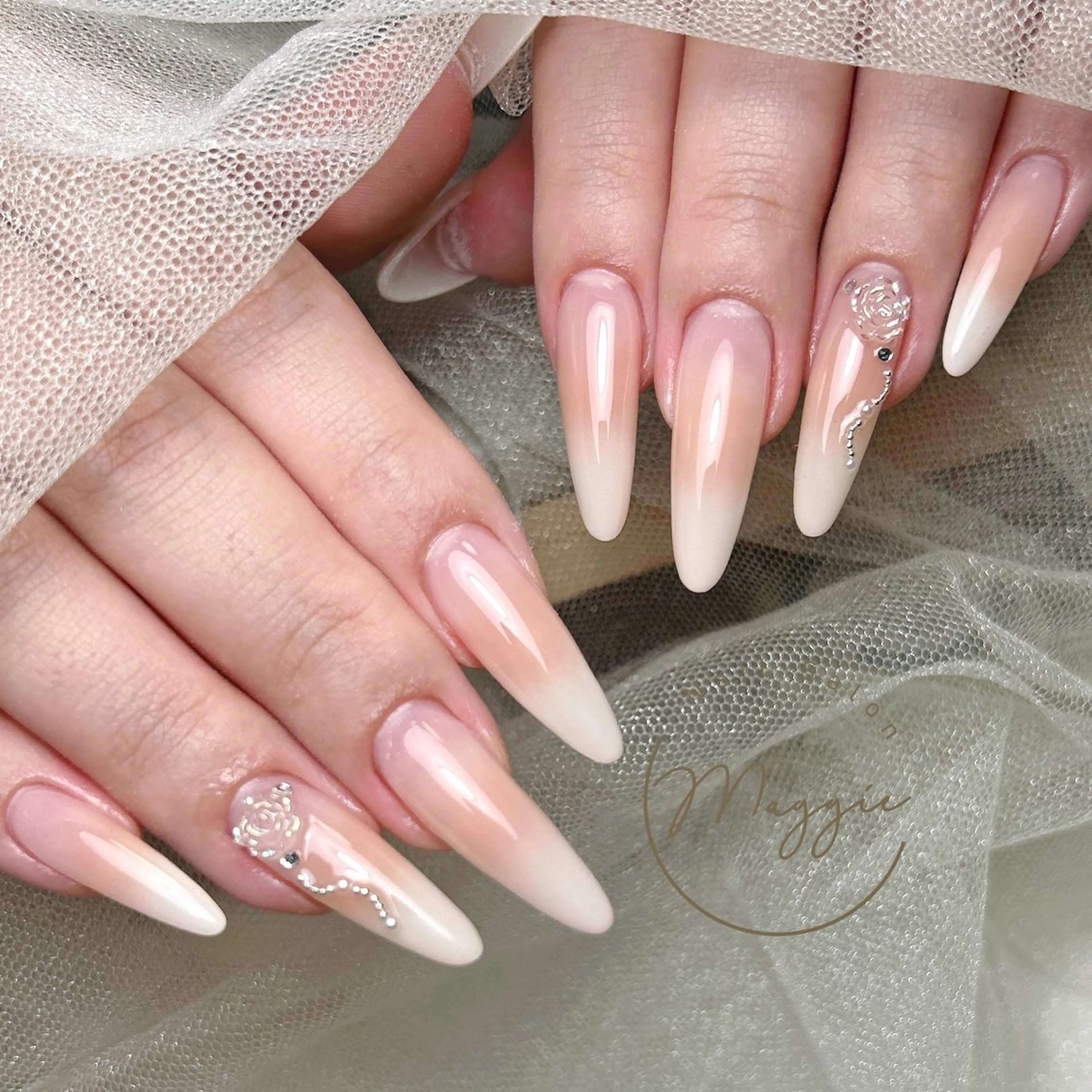 ネイル Maggie Nail🦩のネイルデザイン
