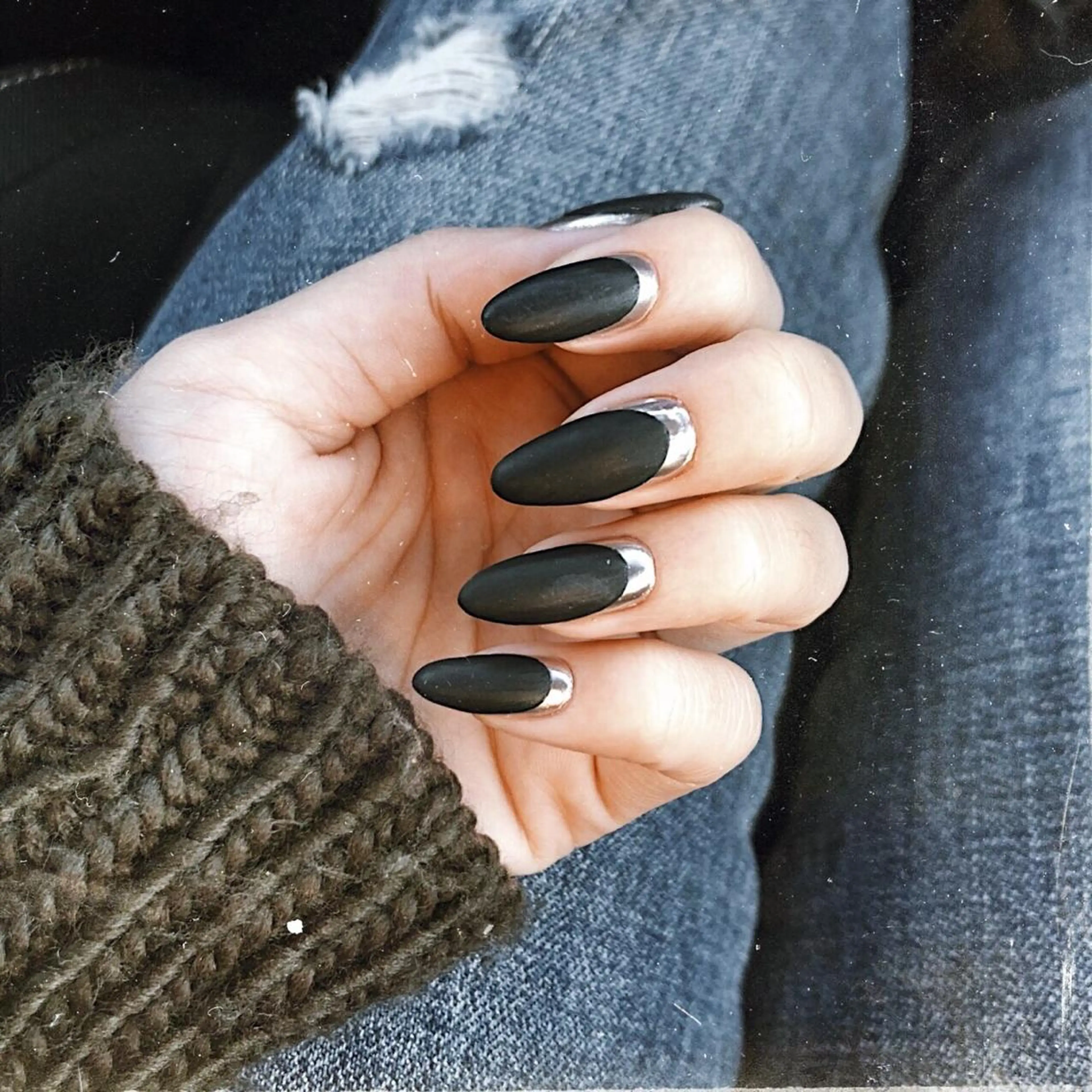 ネイル フレンチネイル ミラーネイル 【骨格診断📝 最強似合わせ眉✨】のエステ・リラクイメージ