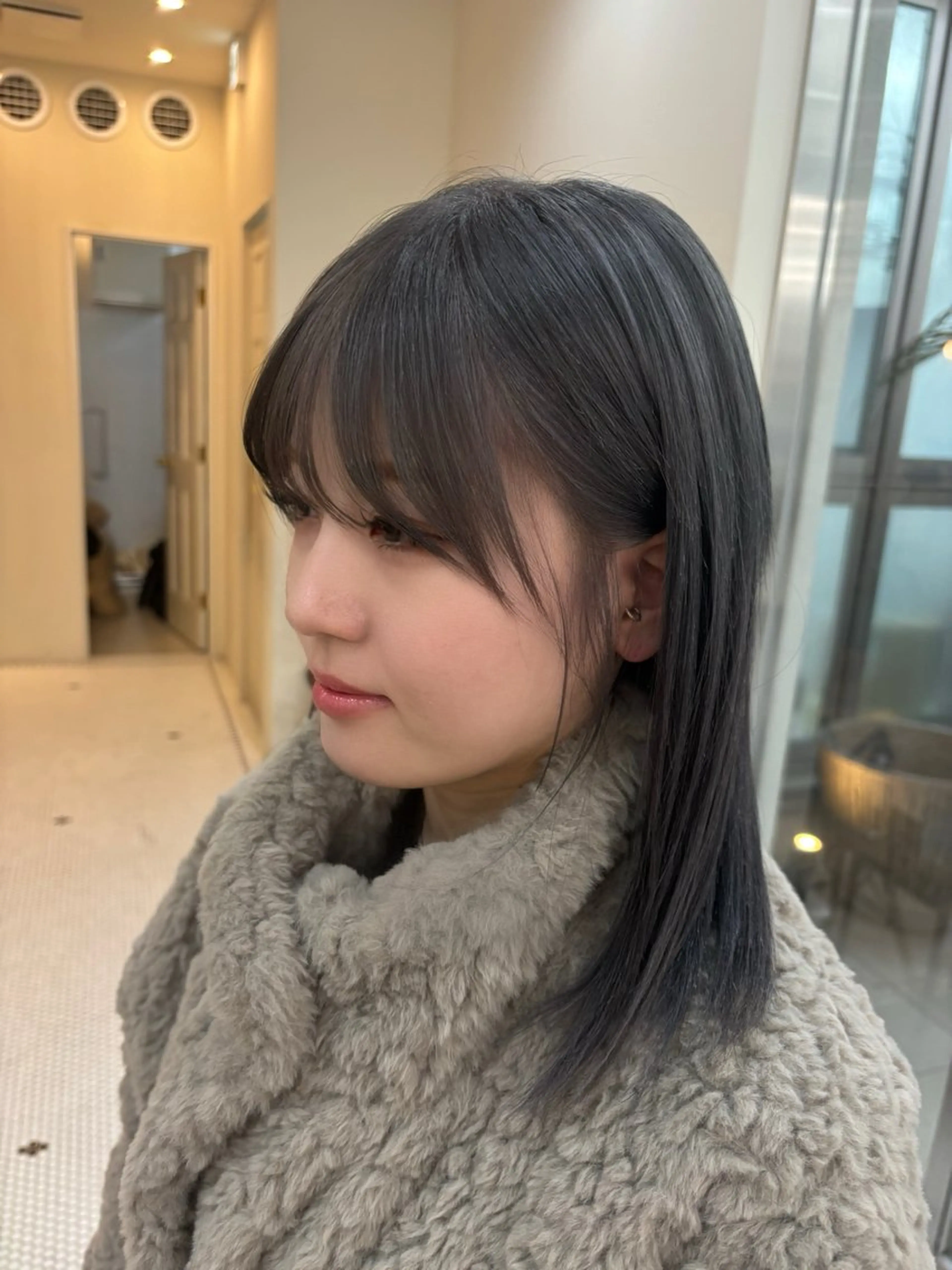 ミディアム よこやま なぎさのヘアスタイル