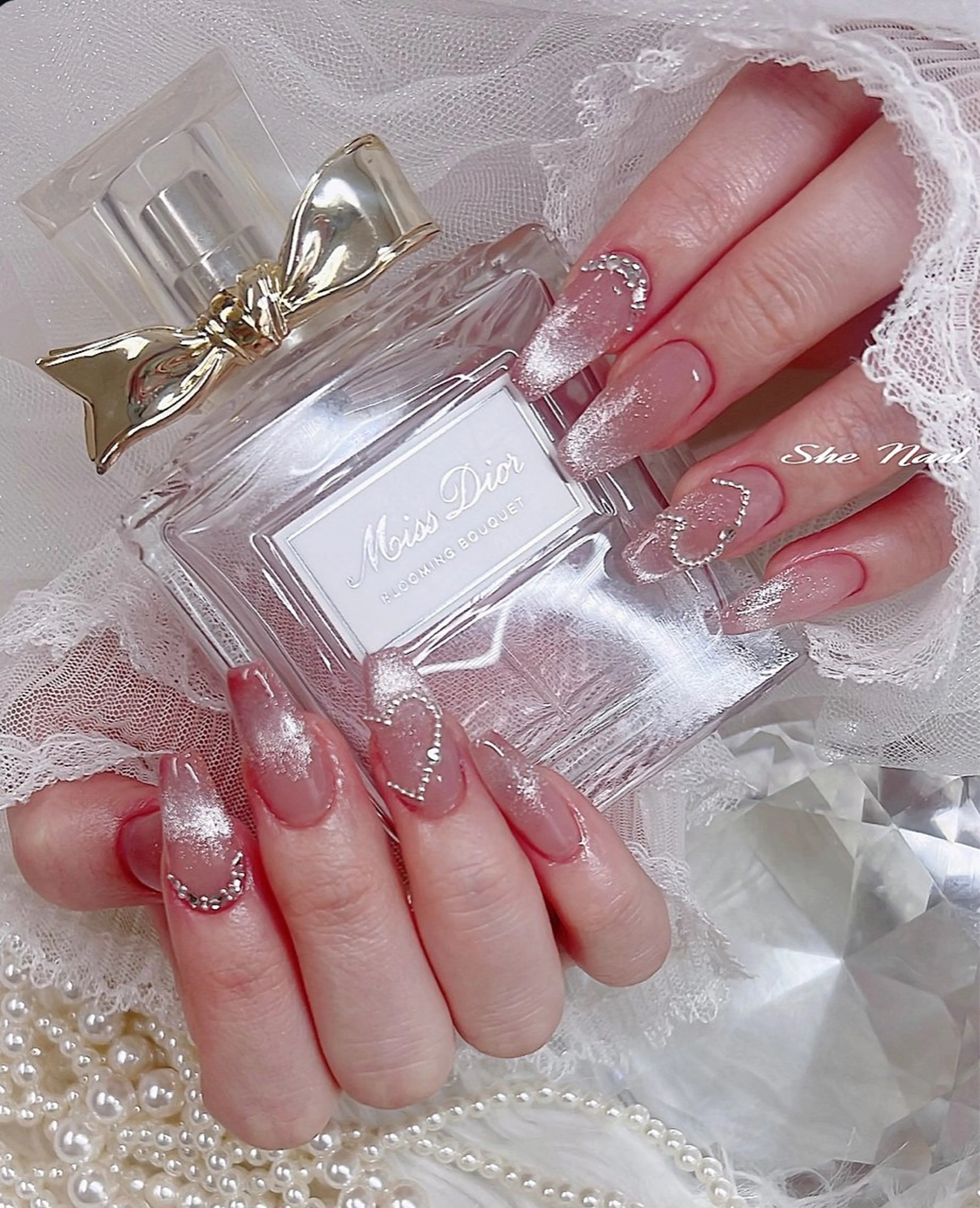 ネイル チークネイル 長さ出し フレンチネイル ガラスフレンチ グラデーション She   Nail所属・ISA_ BELLAのネイルデザイン