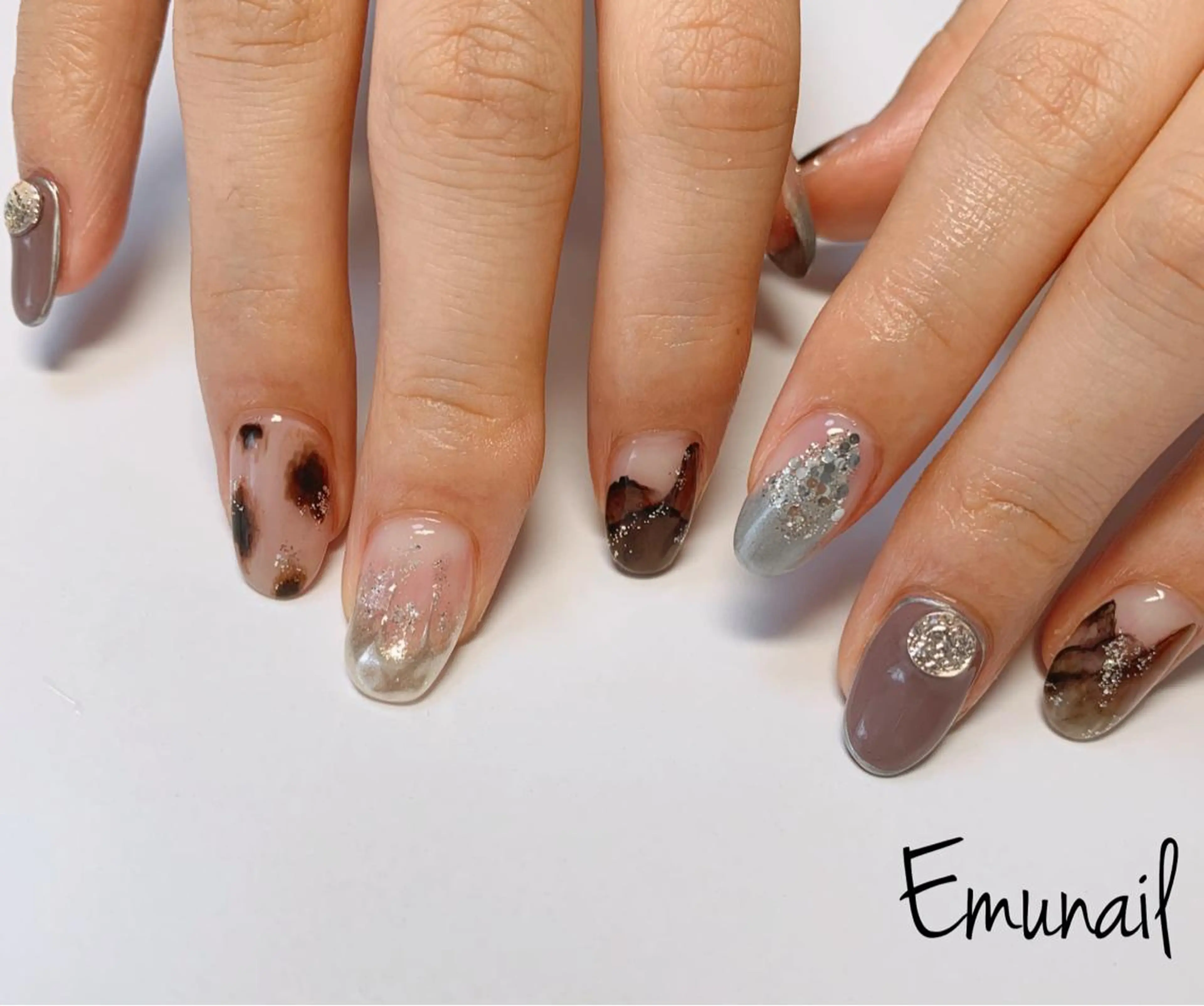 ネイル ミラーネイル ハンドネイル Emu Nailのネイルデザイン
