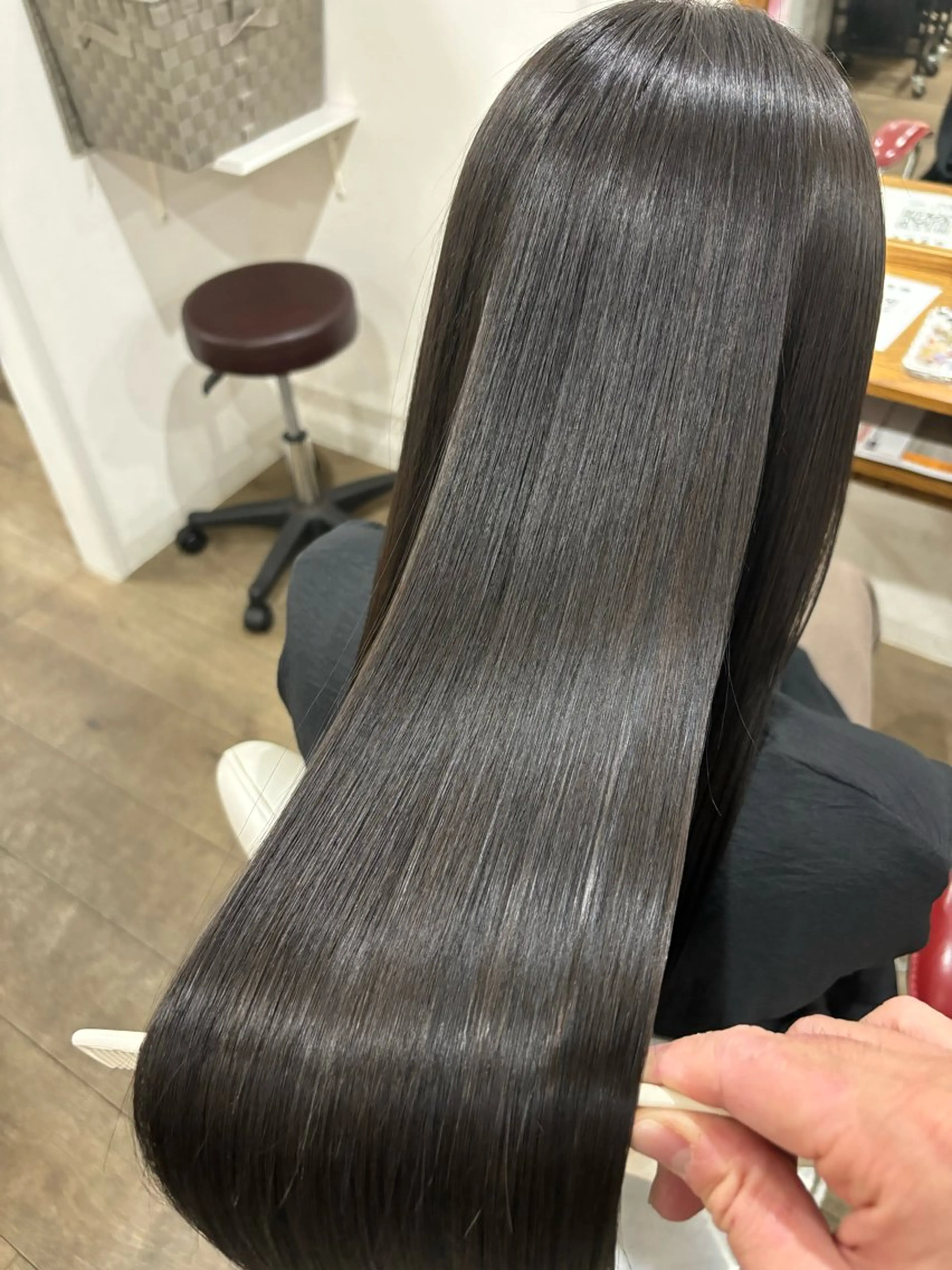 ロング 髪質改善 縮毛矯正 トリートメント 酸性ストレート 酸熱トリートメント ヘアカラー 縮毛矯正 髪質改善 jewelboxのヘアスタイル