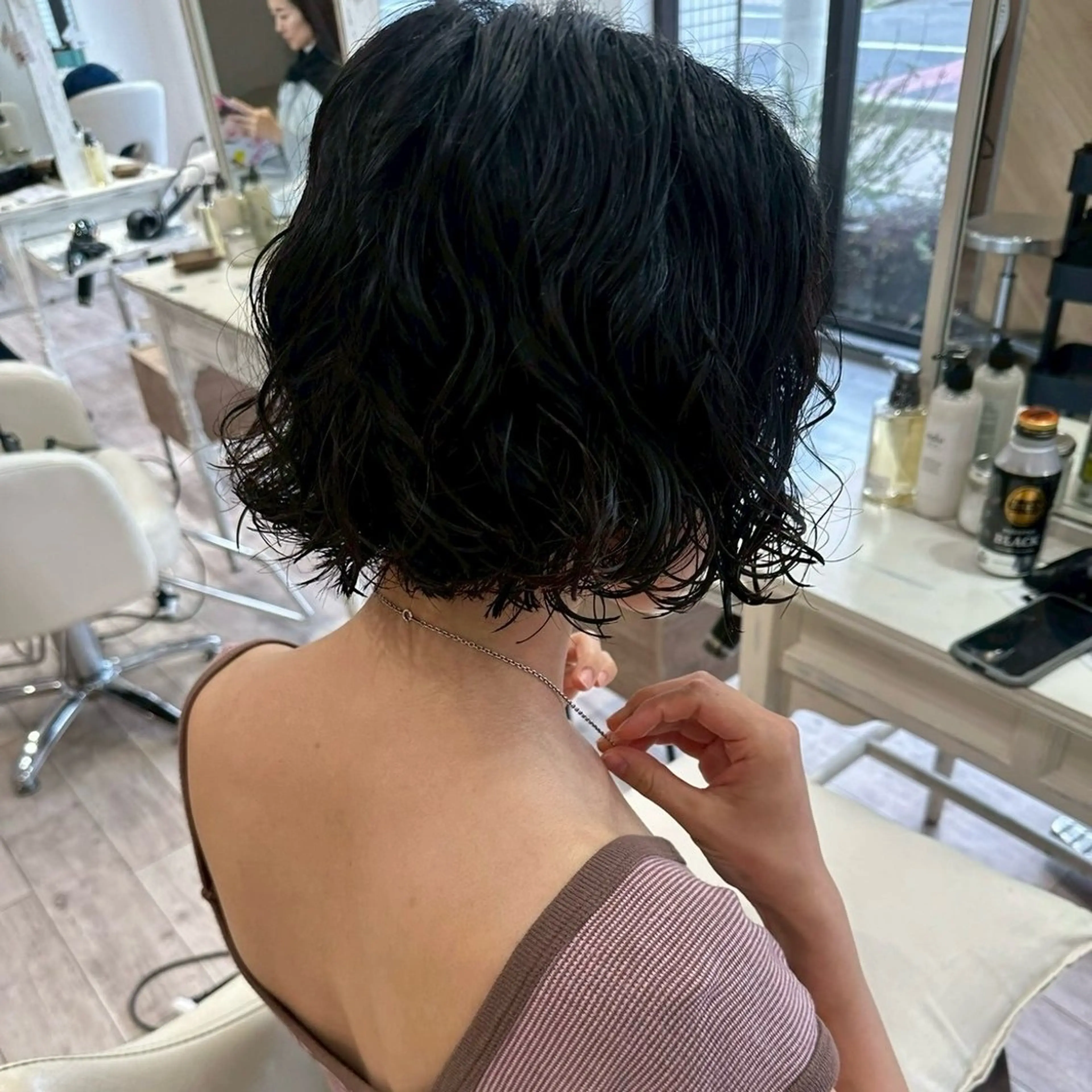 ショート パーマ GIFT所属・橋本叶夢/ ショートヘア/透け感のヘアスタイル