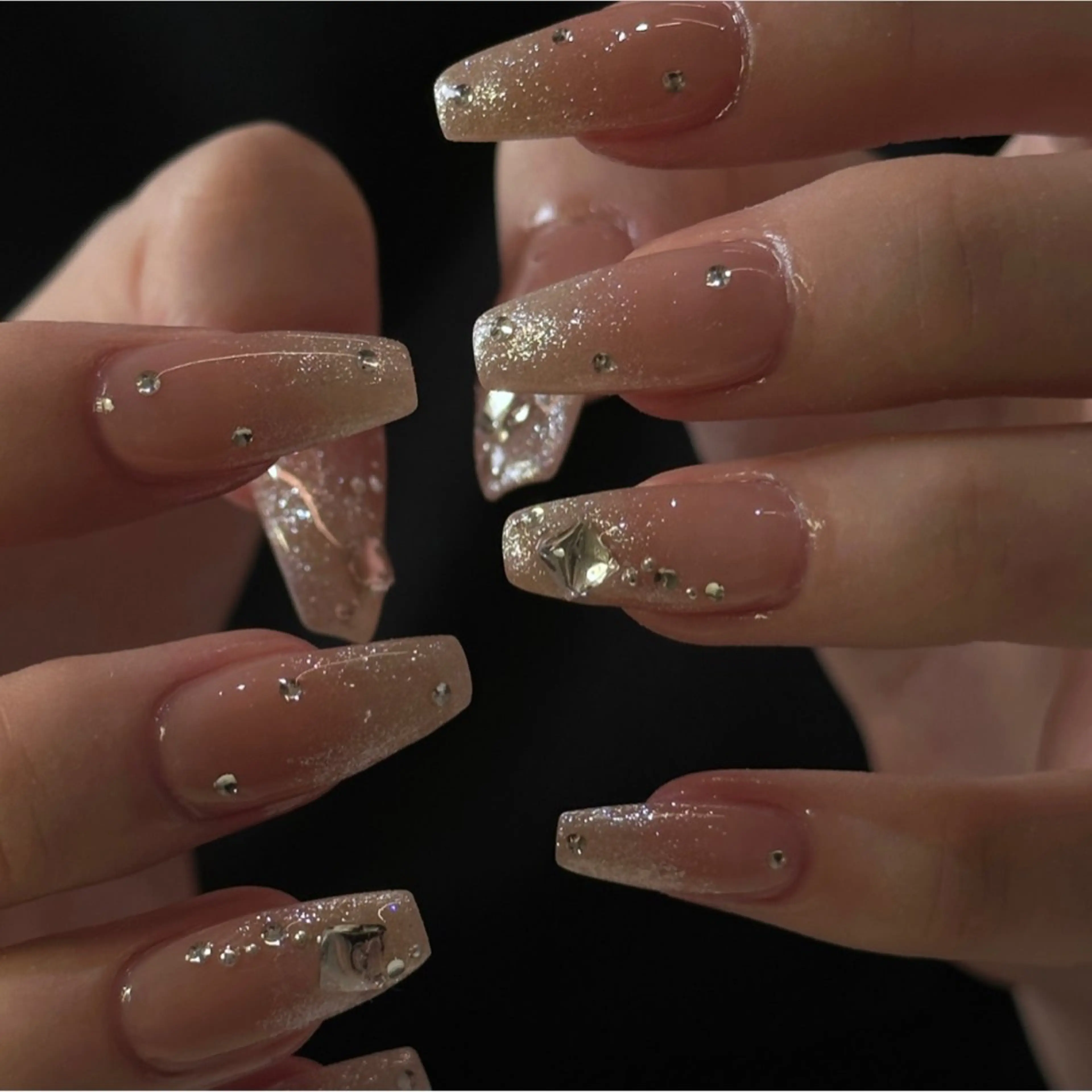 ネイル HIN NAILのネイルデザイン