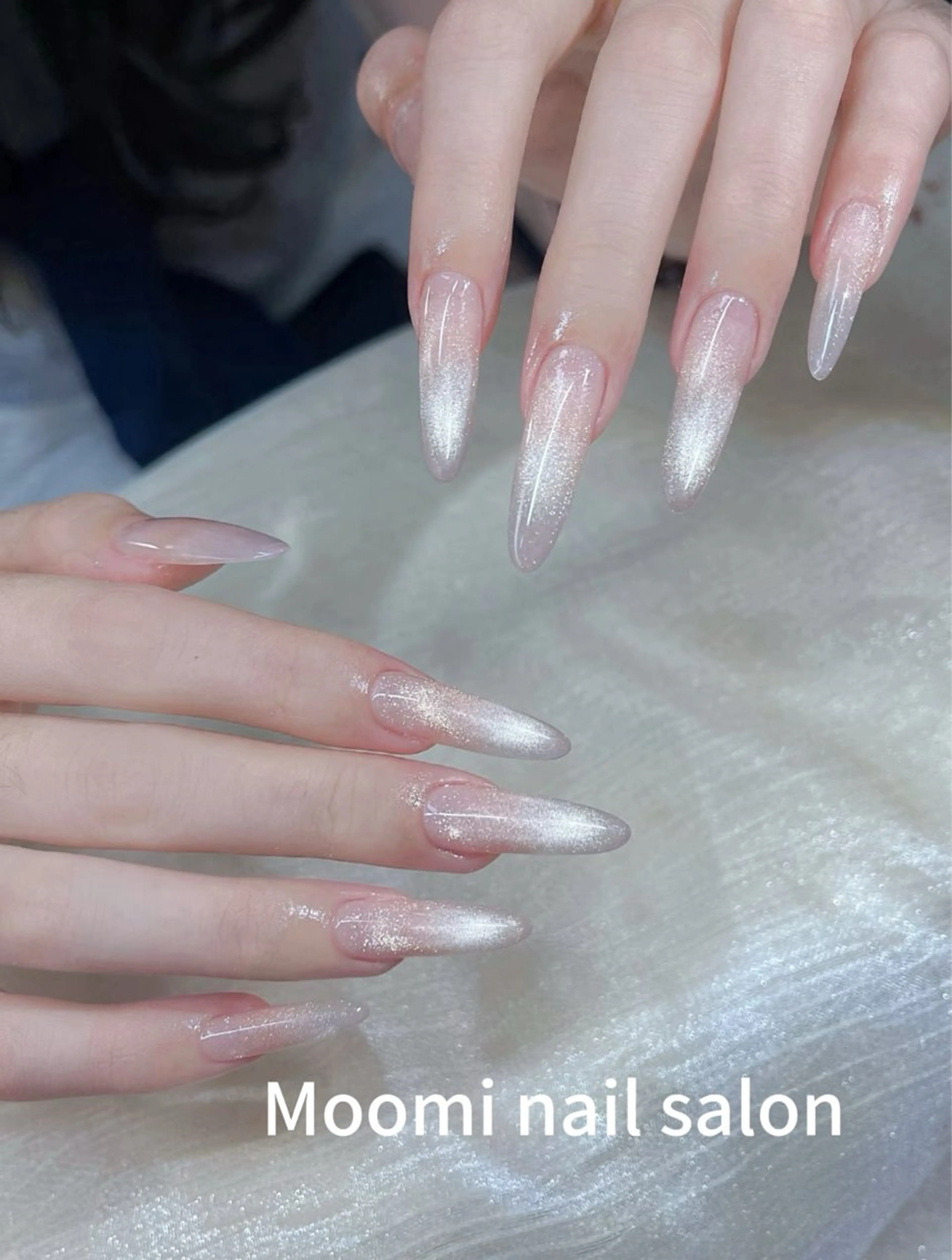 ロング ハンドネイル Moomi nail salonのネイルデザイン