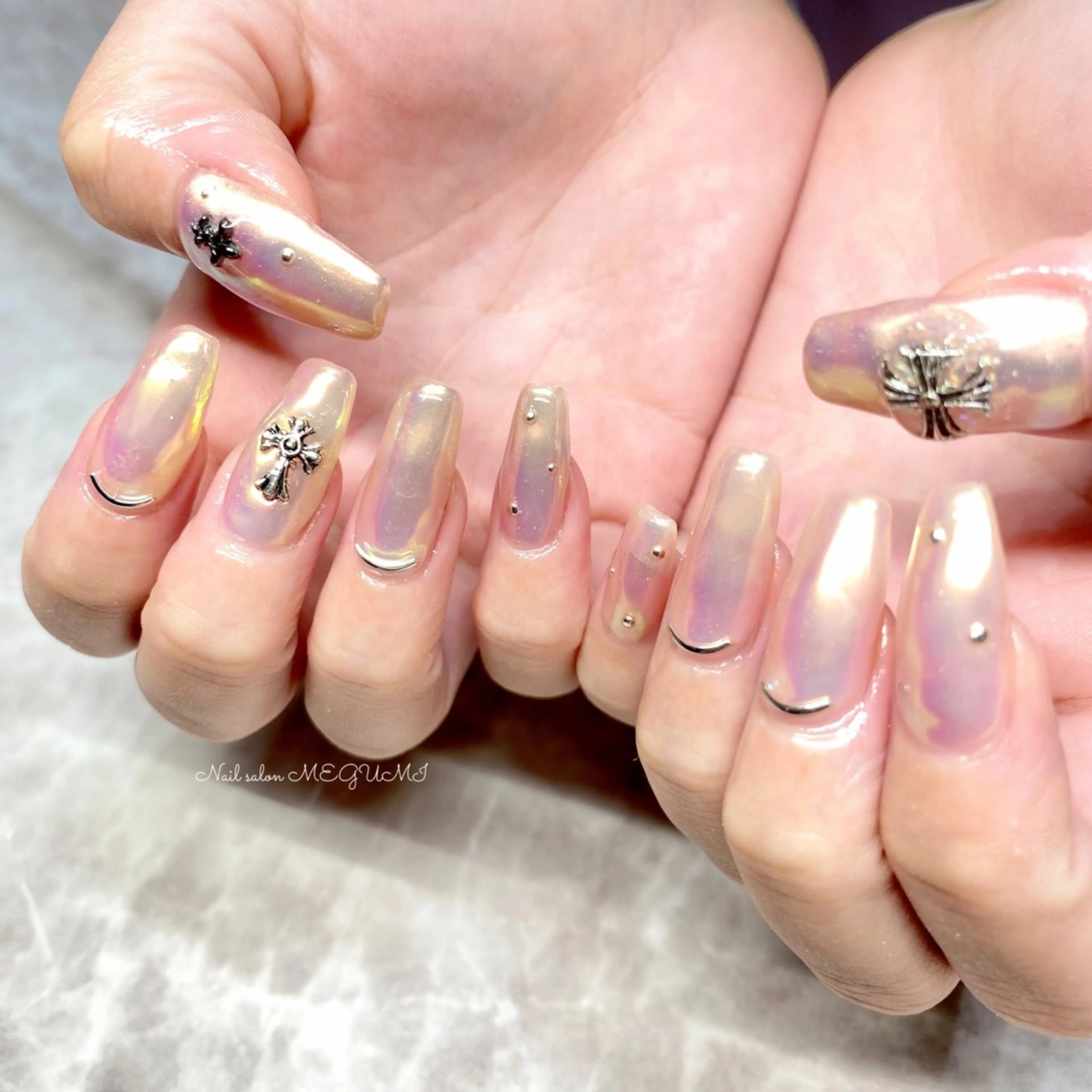 ネイル ゴージャス 持ち込み Nail salon MEGUMIのネイルデザイン
