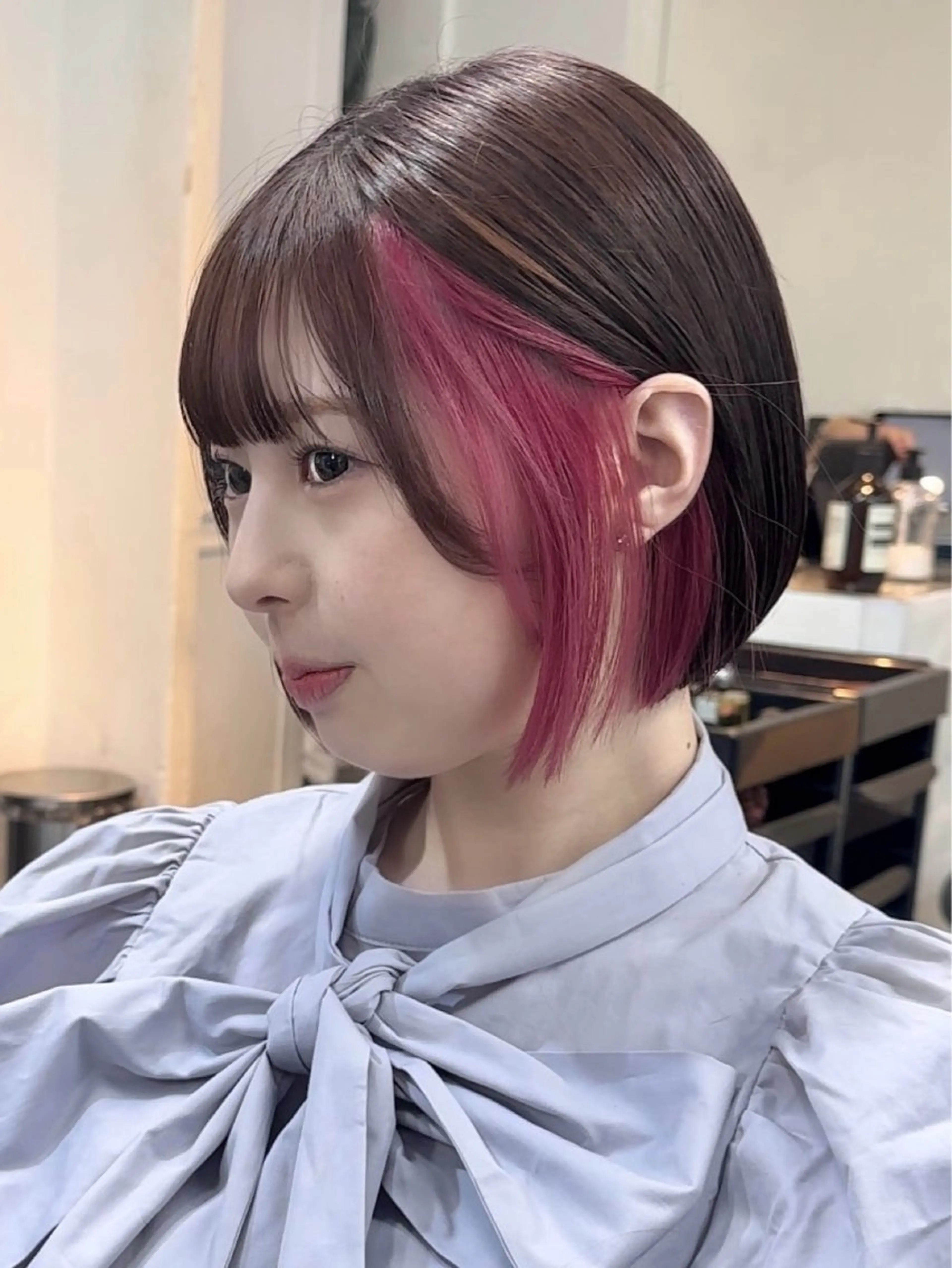ショート カラー ブリーチ ケアブリーチ インナーカラー ピンクカラー ボブ カット ヘアカラー トリートメント インナーカラー/レイ ヤーカット♡/マキシのヘアスタイル