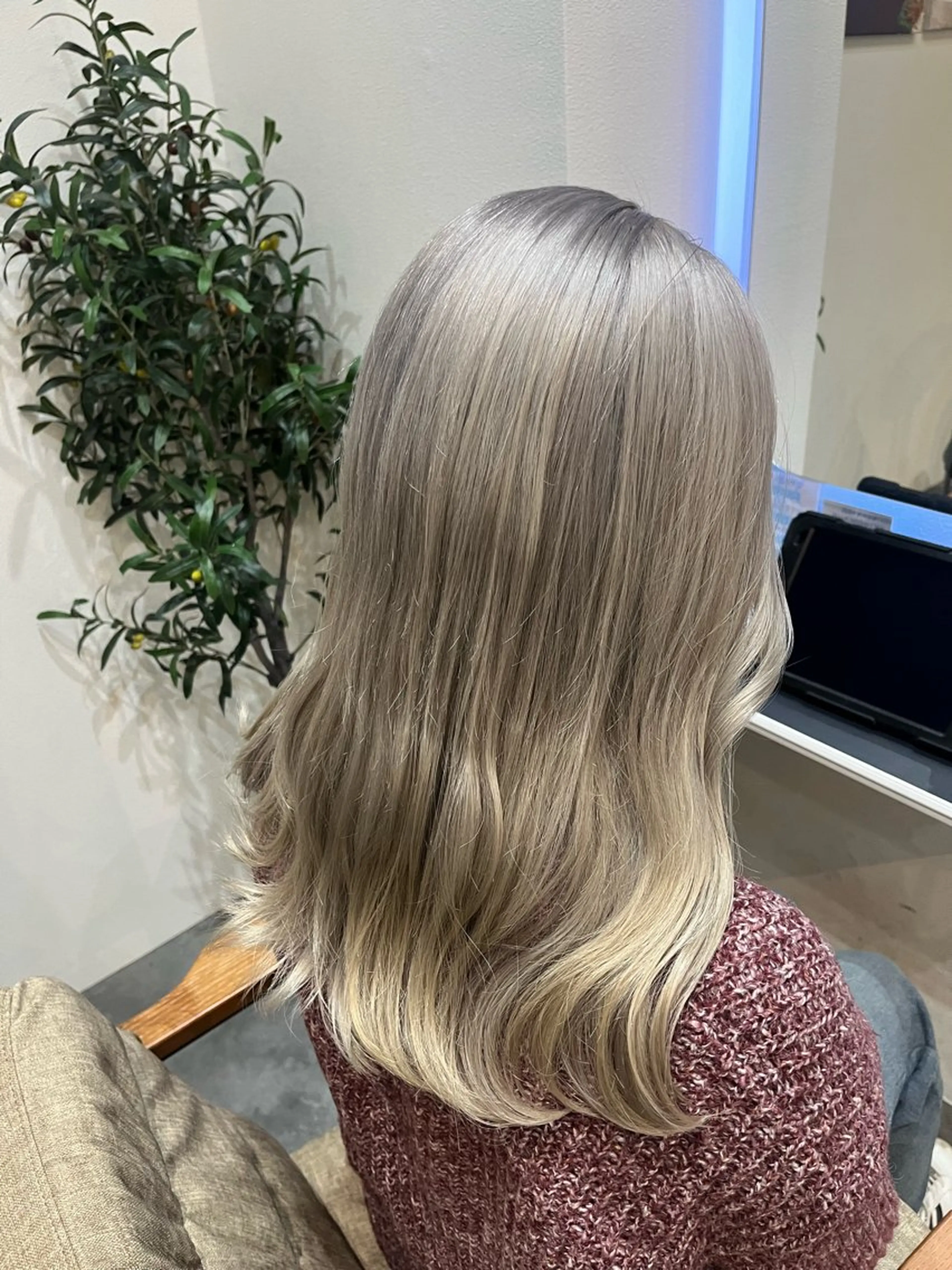 🫧カット&ケアブリーチ&カラー&4stepトリートメント)"¥19800"の写真