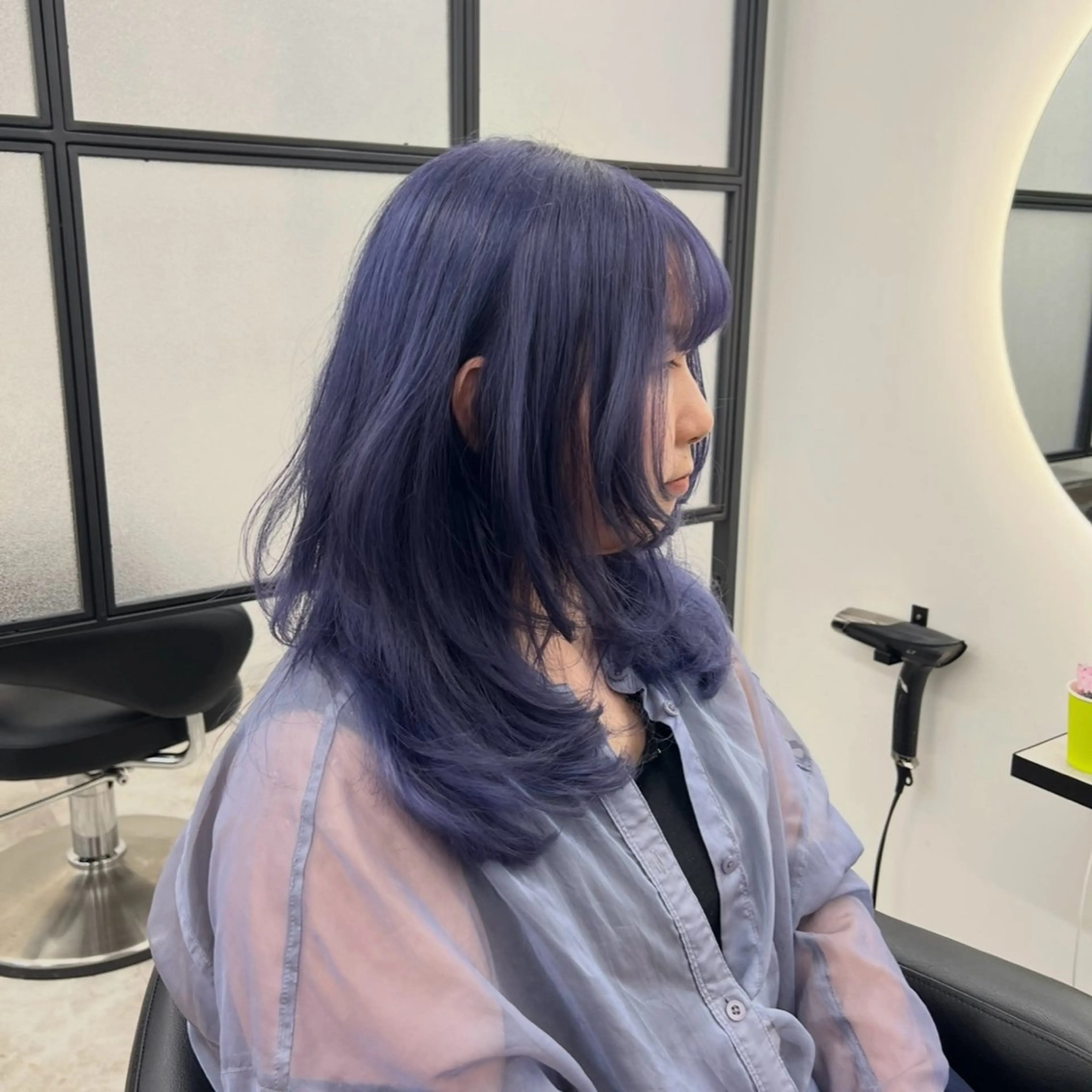 セミロング カラー Ren. 🦋デザインカラーのヘアスタイル