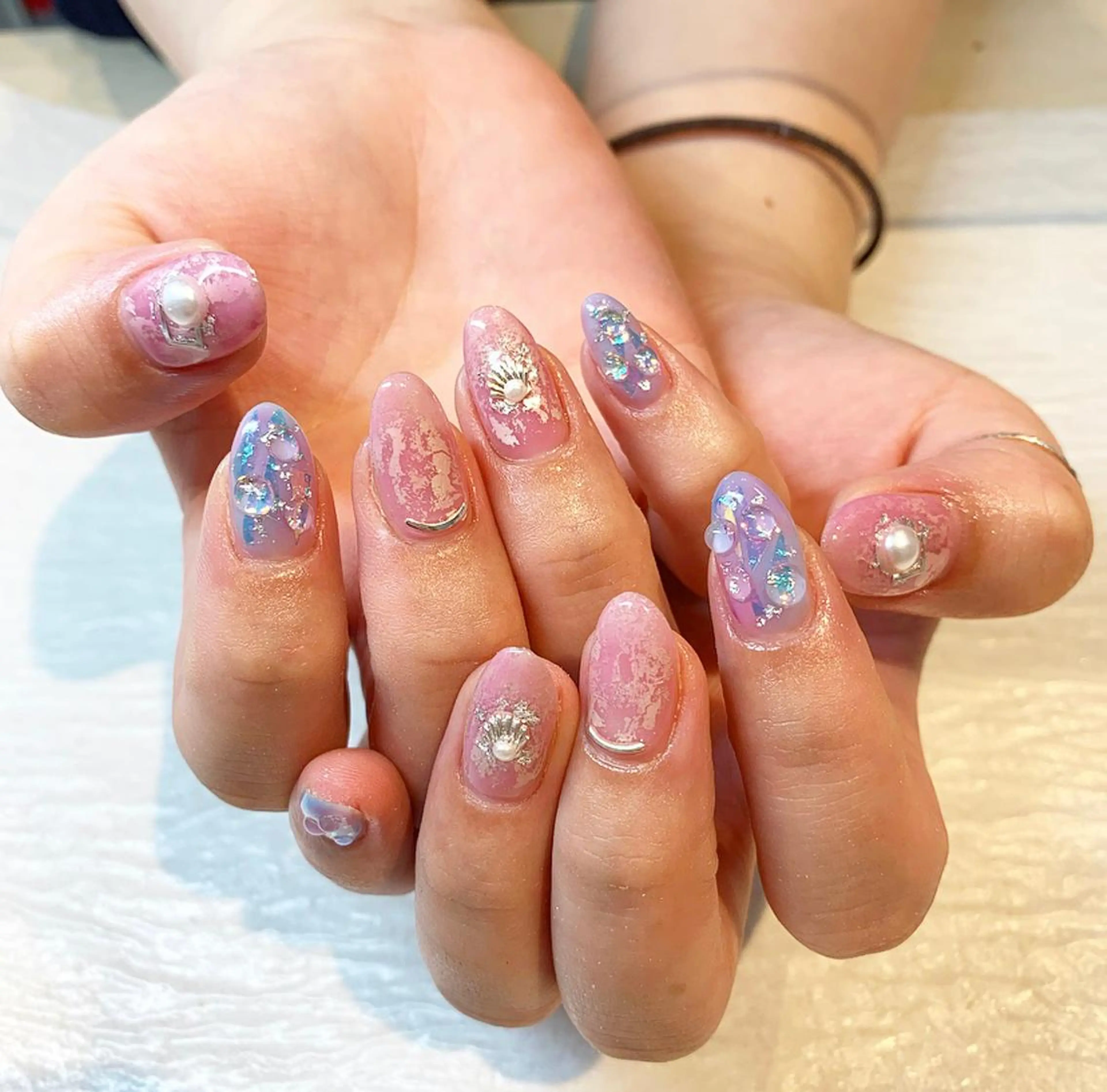 ネイル 鈴木 華乃のネイルデザイン