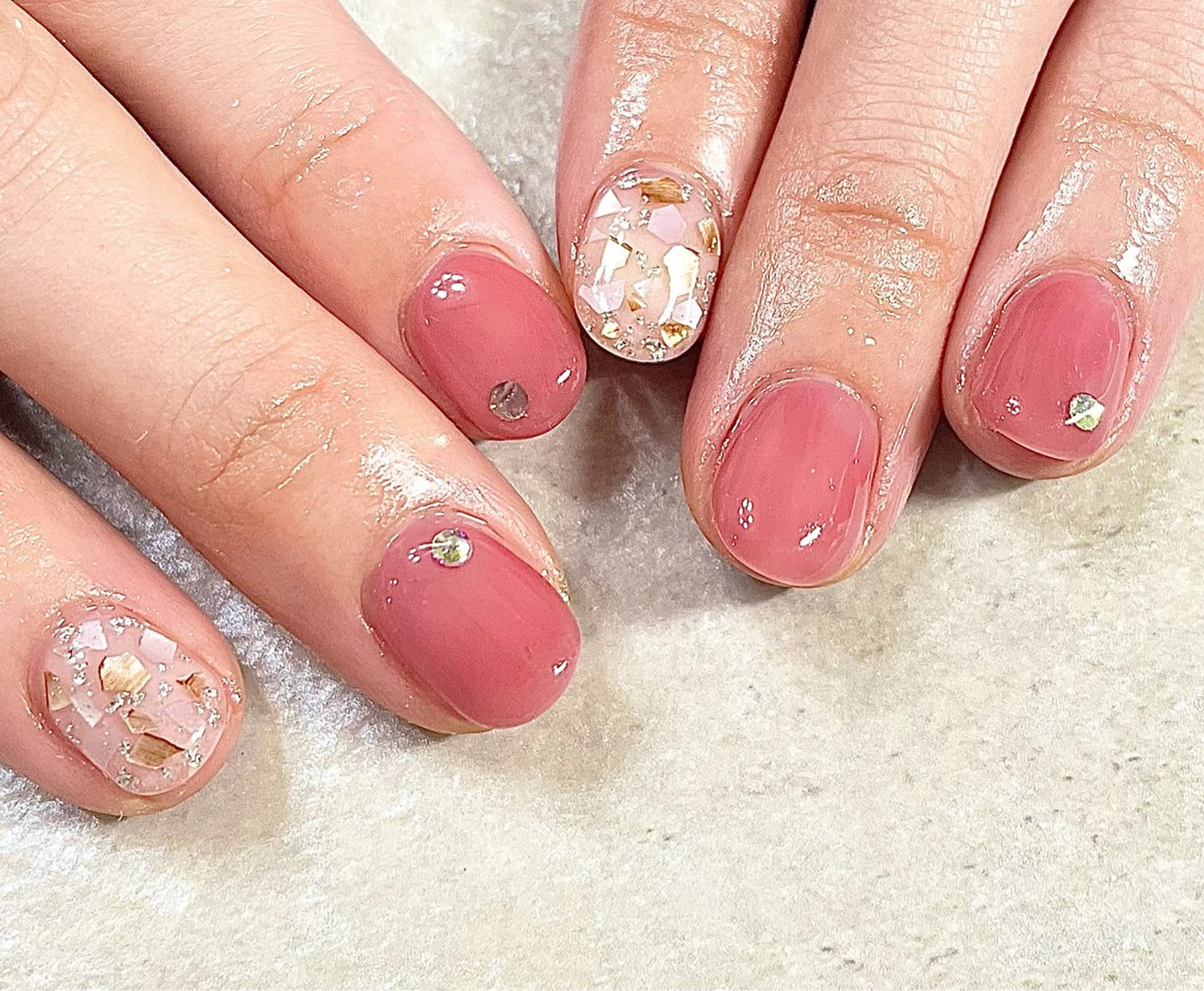 ネイル アートネイル ニュアンスネイル シンプルネイル ハンドネイル nailsalonMIR所属・ネイルサロン ミールのネイルデザイン