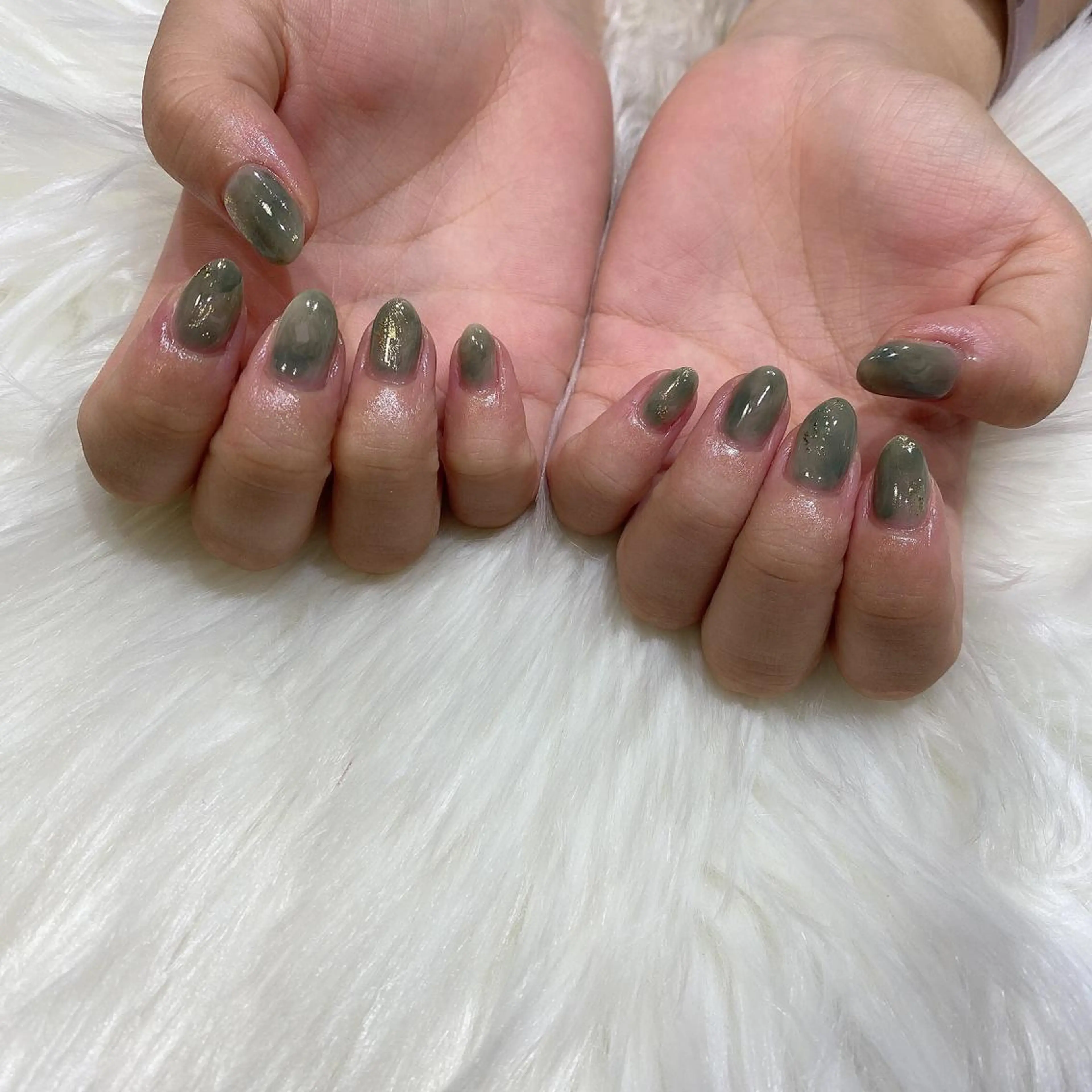 ネイル ハンドネイル 西岡 杏のネイルデザイン