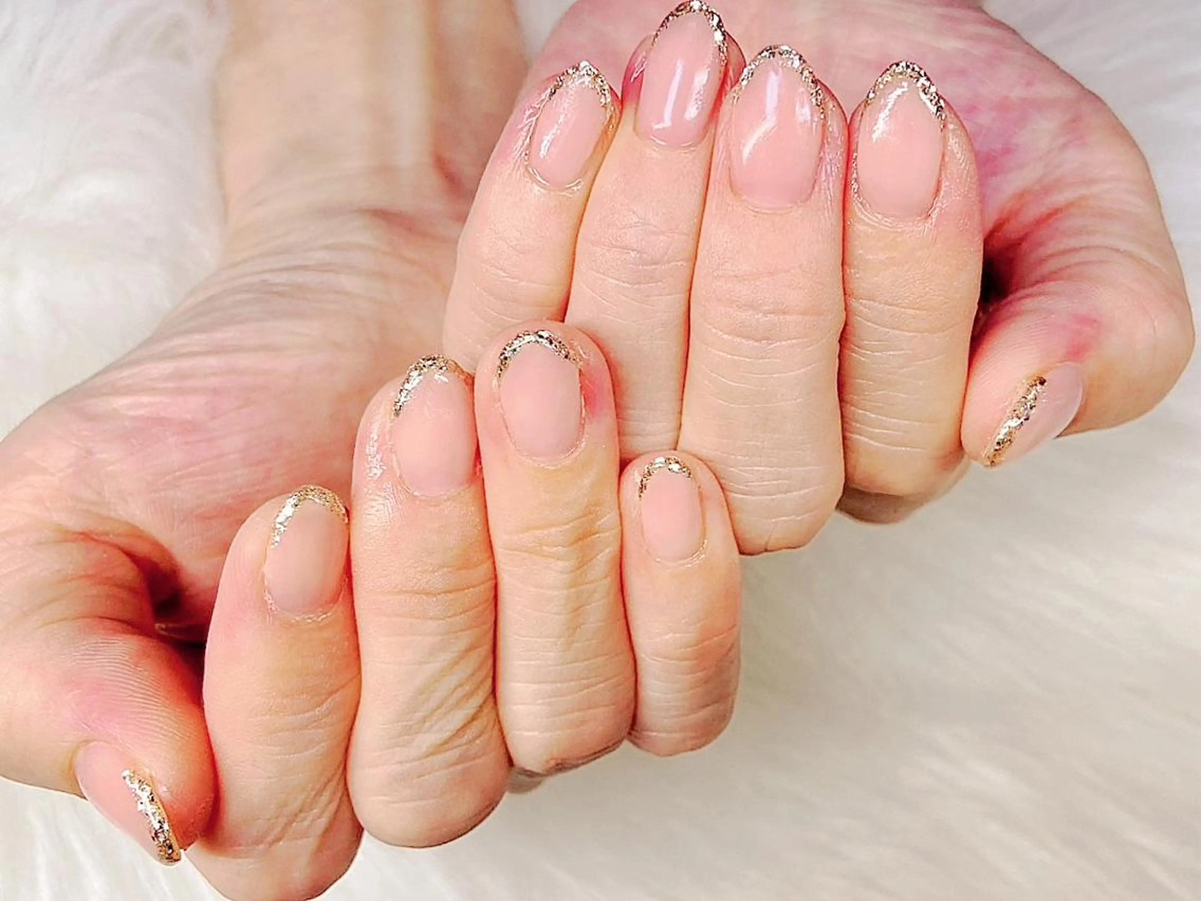 ネイル フレンチネイル ガラスフレンチ ミラーネイル ショートネイル ハンドネイル 伊藤 アップネイルのネイルデザイン