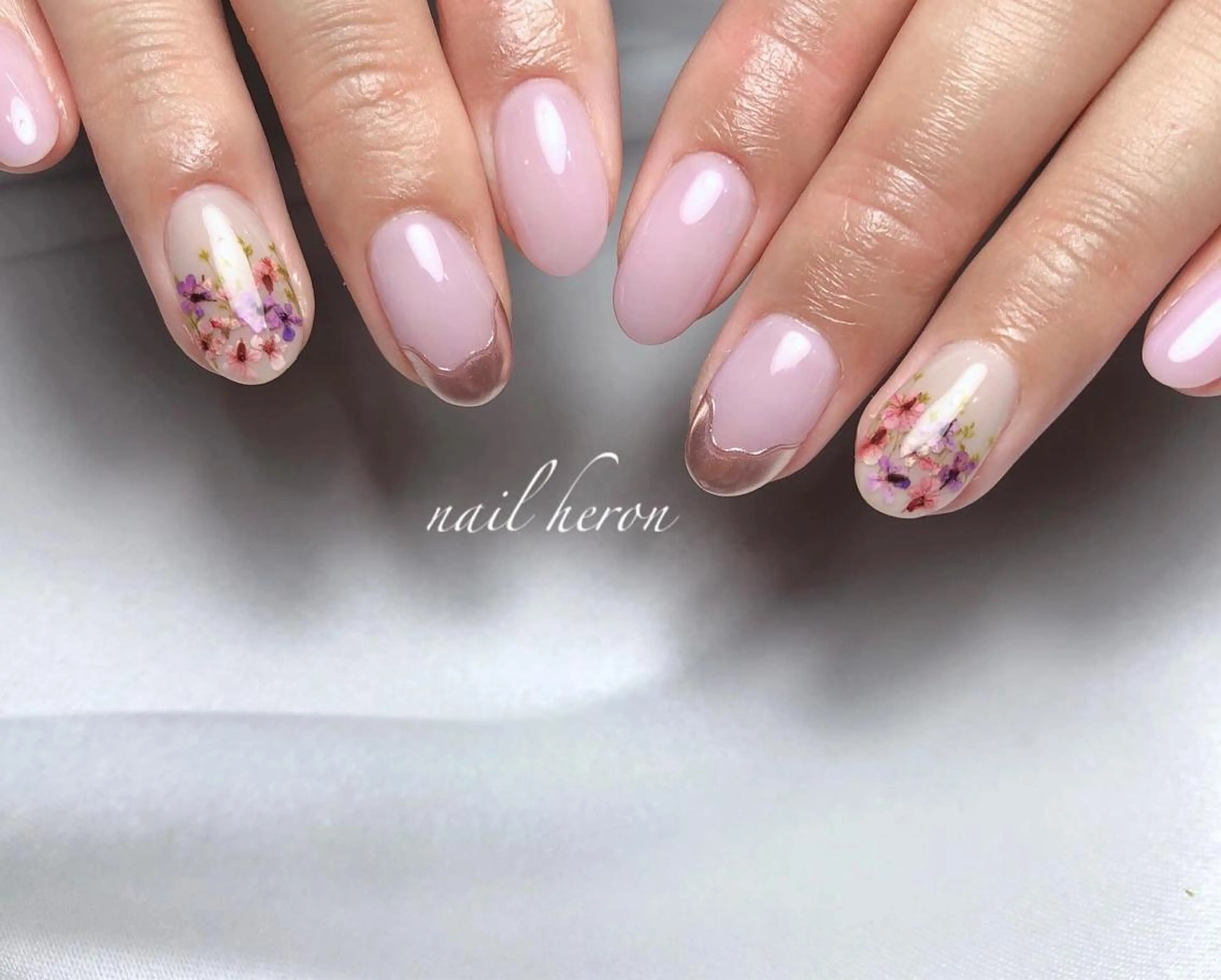 ネイル フラワーネイル ハンドネイル nail heron所属・saki_ nail heronのネイルデザイン