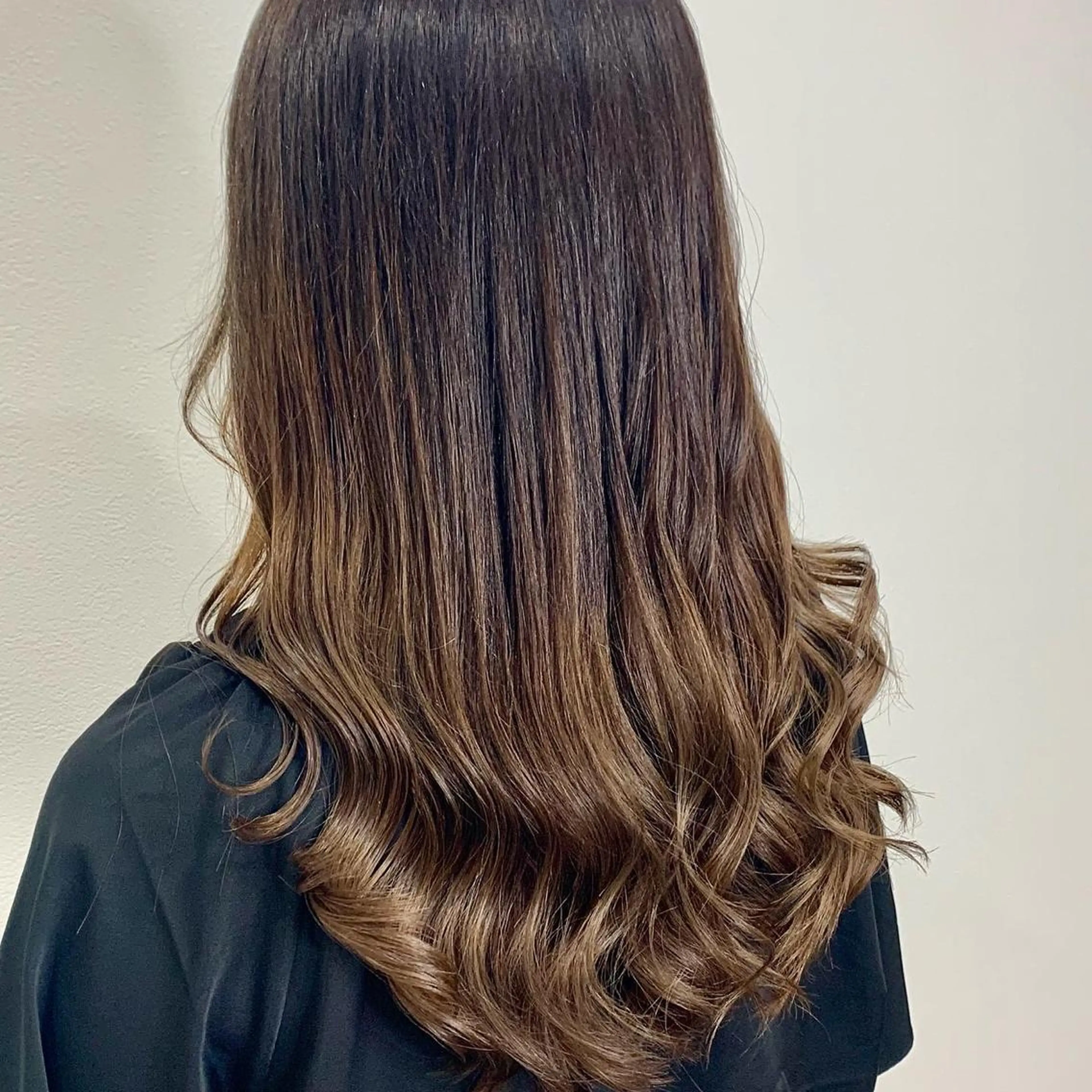 セミロング カラー グラデーションカラー グレージュ ミルクティーグレージュ ViVi by freedomのヘアスタイル