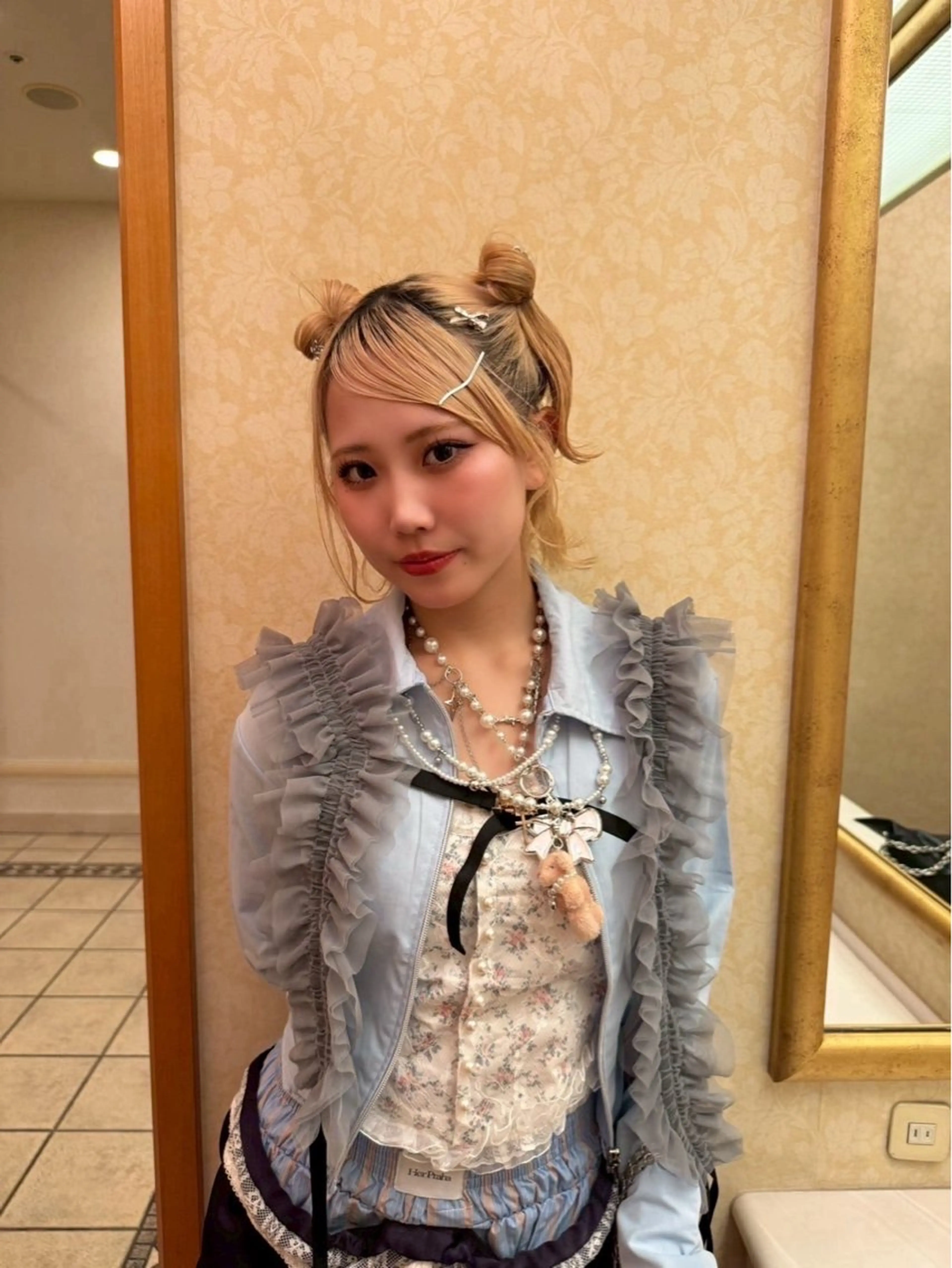 ミディアム ヘアアレンジ 🫧TRUTH MAHIRA🫧のヘアスタイル