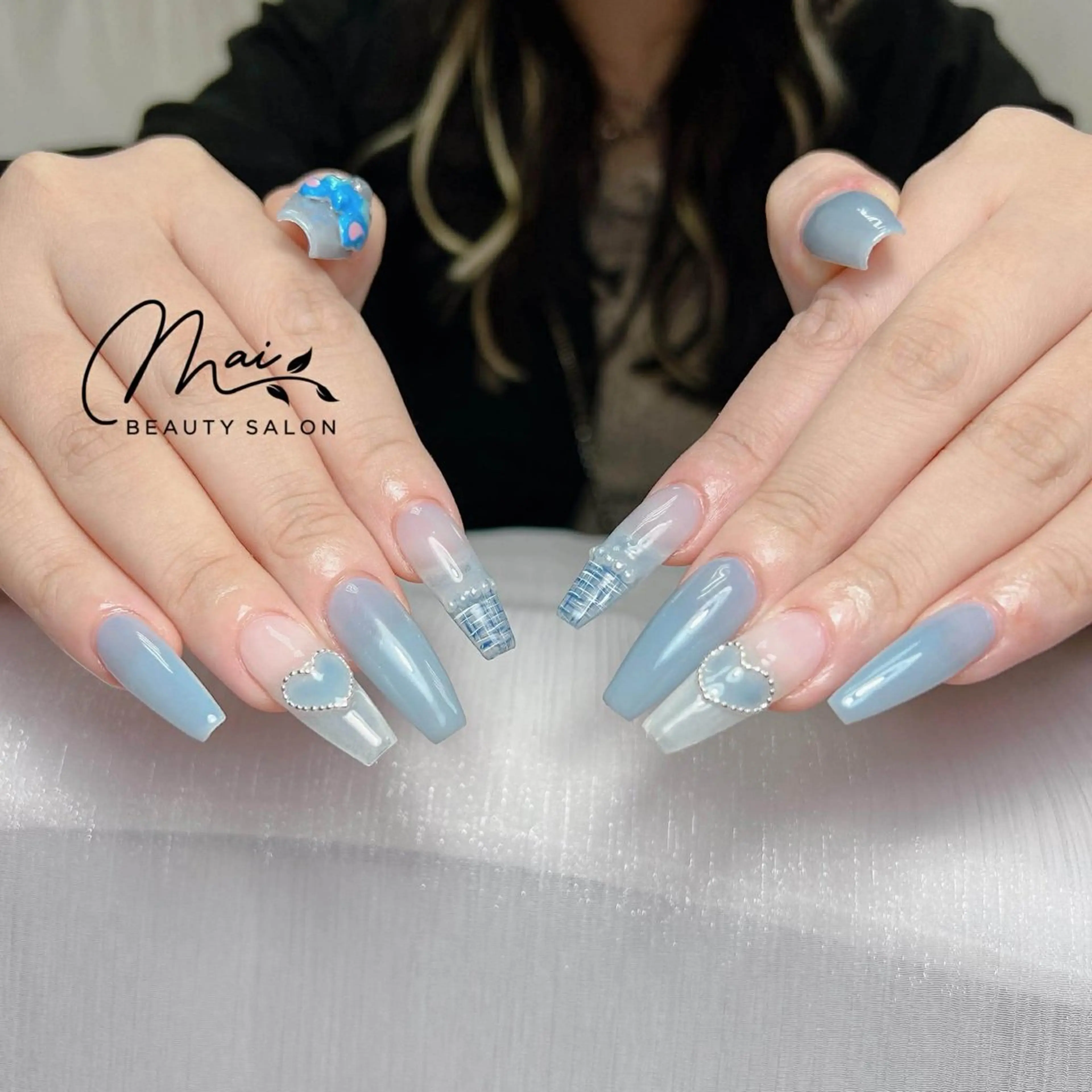 ネイル アニマル柄 ボルドー ブラウン チークネイル ドット ハンドネイル MaiBeauty HaNaのネイルデザイン