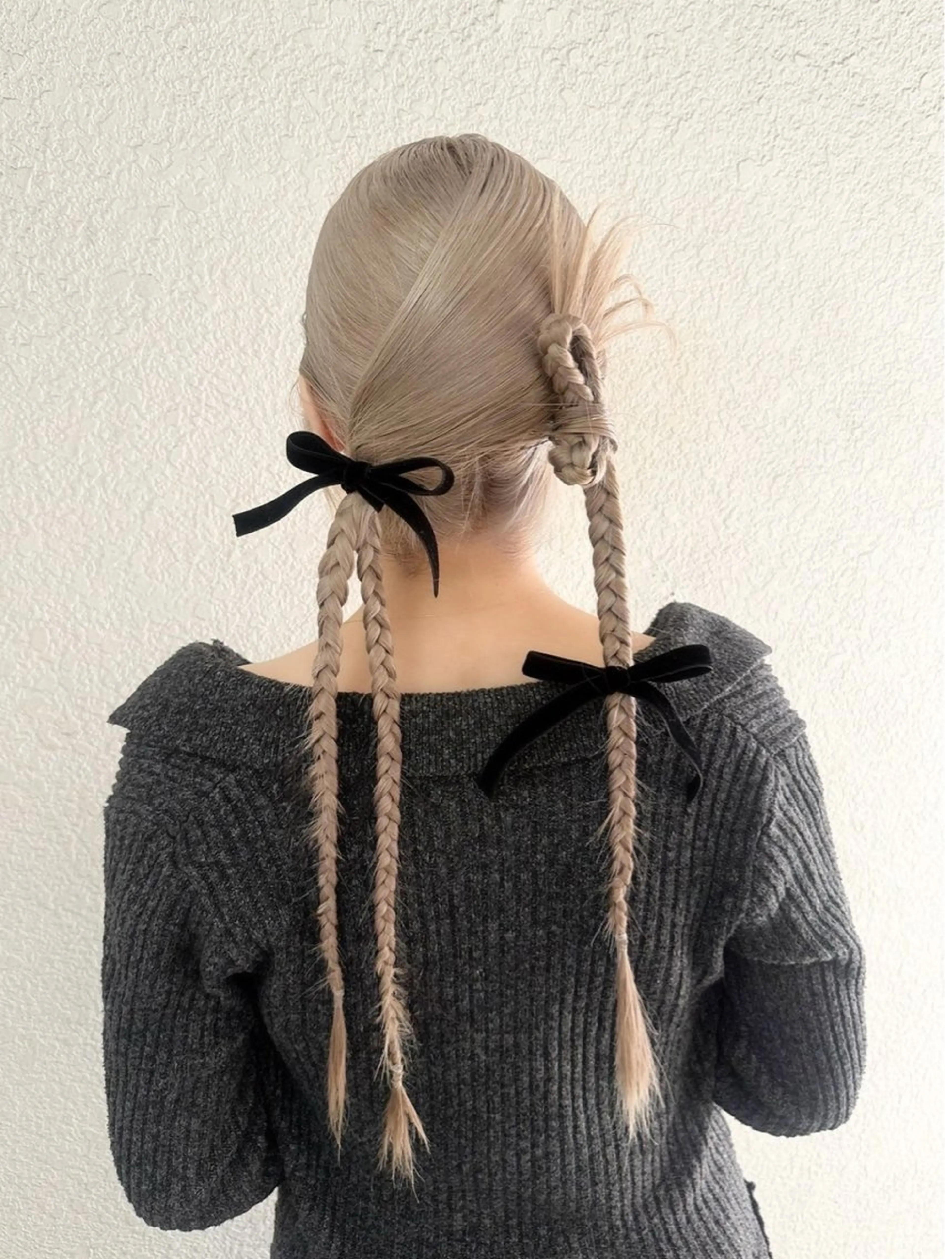 ヘアアレンジ ヘアセット RINA ブリーチ / 海外レイヤーのヘアスタイル