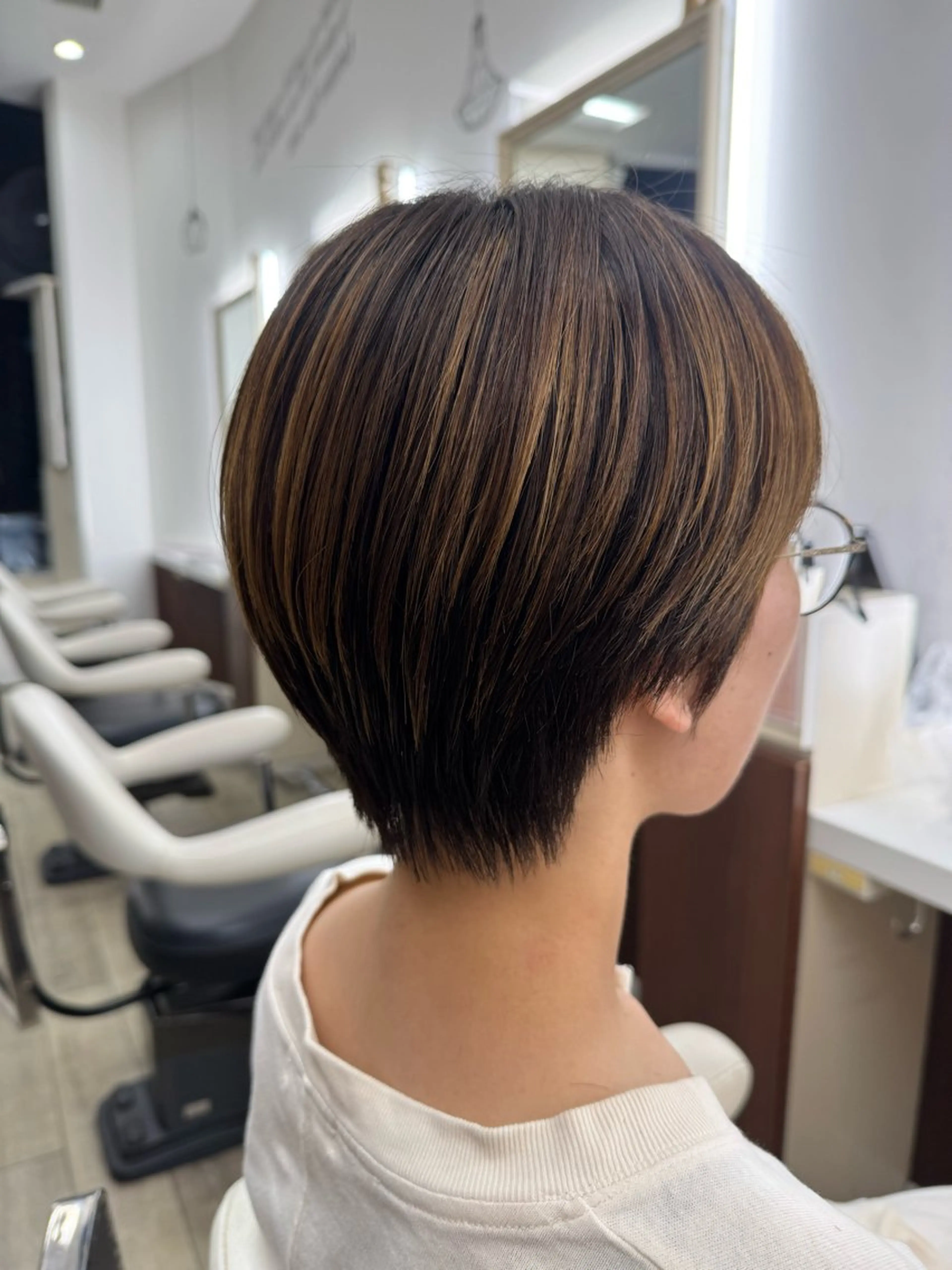 ショート 大橋 由莉子のヘアスタイル