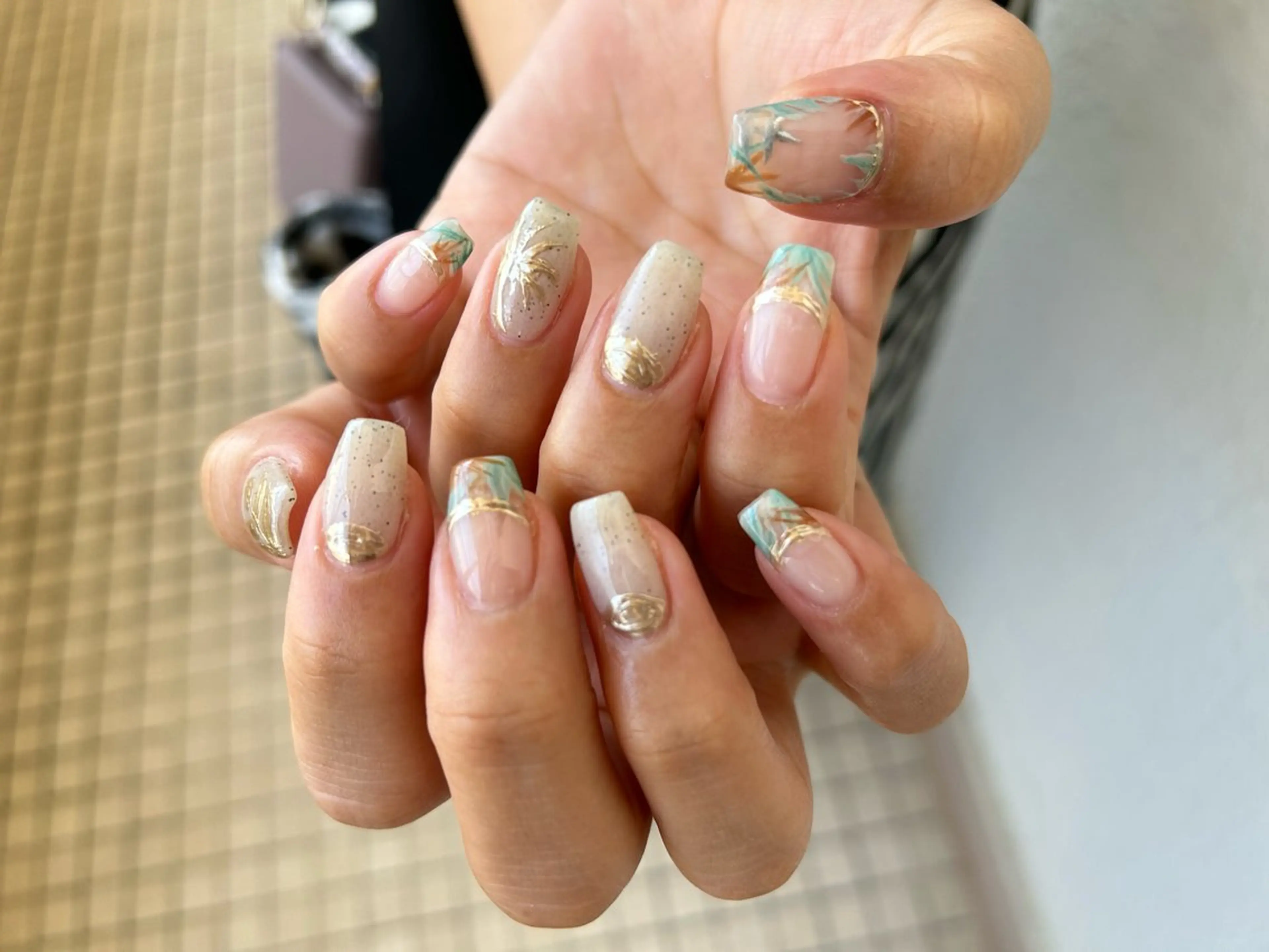 ネイル ハンドネイル フットネイル ✴︎ Delightのネイルデザイン