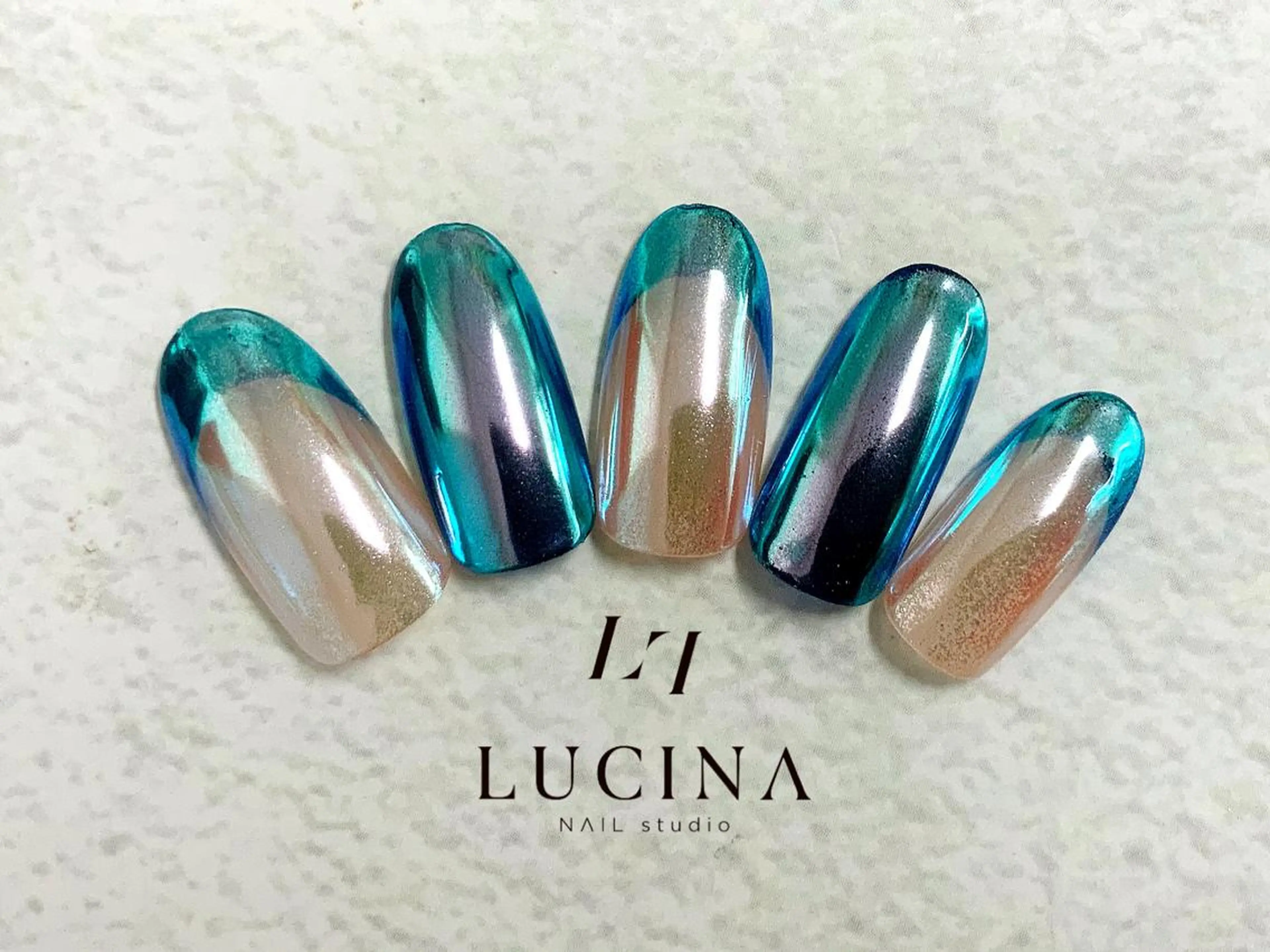 ネイル ブルー クリアネイル 長さ出し フットネイル フレンチネイル 新橋 ルキナ スタッフのネイルデザイン