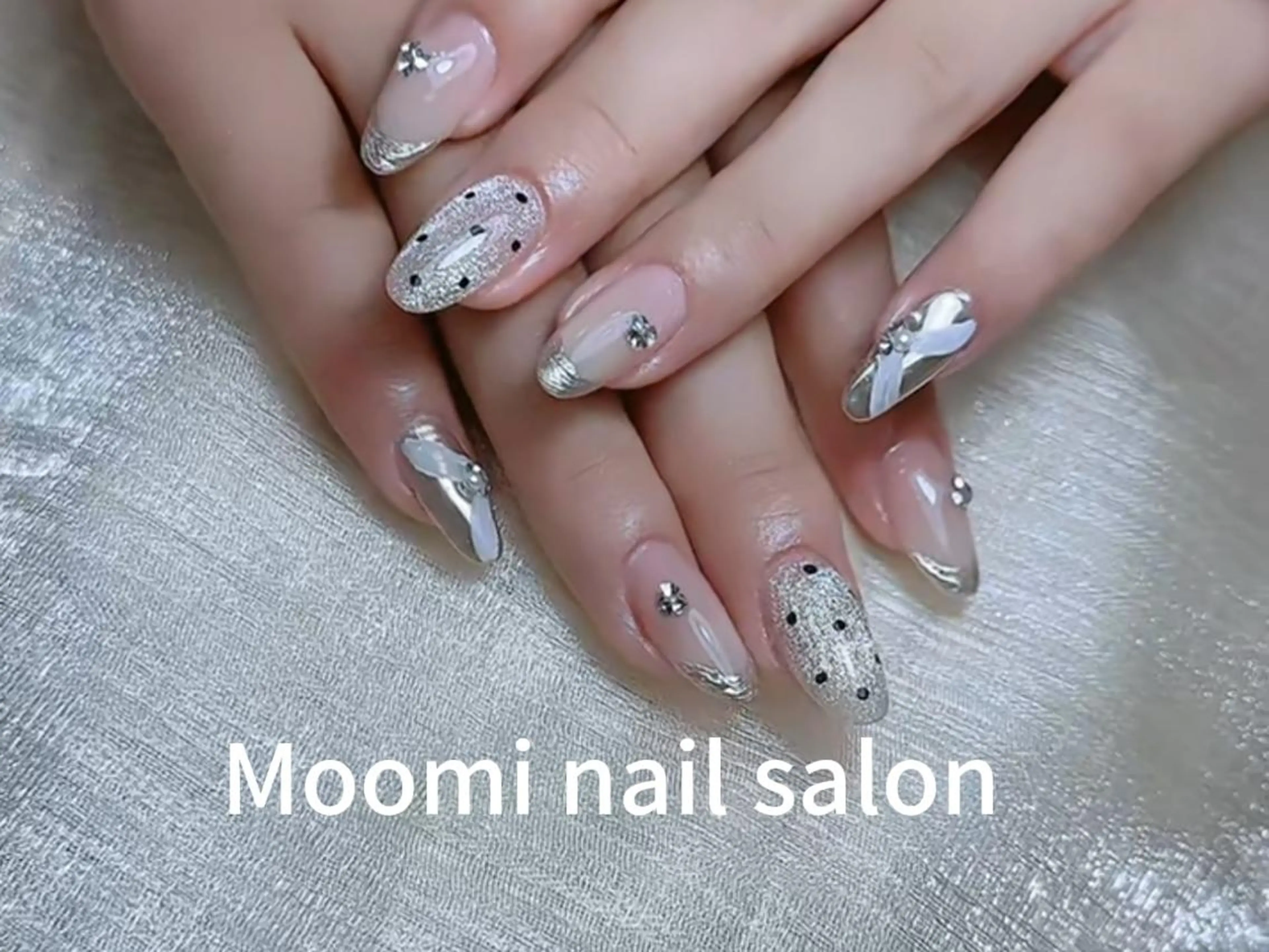 ネイル ボルドー チークネイル フレンチネイル グラデーション ハート ハンドネイル Moomi nail salonのネイルデザイン