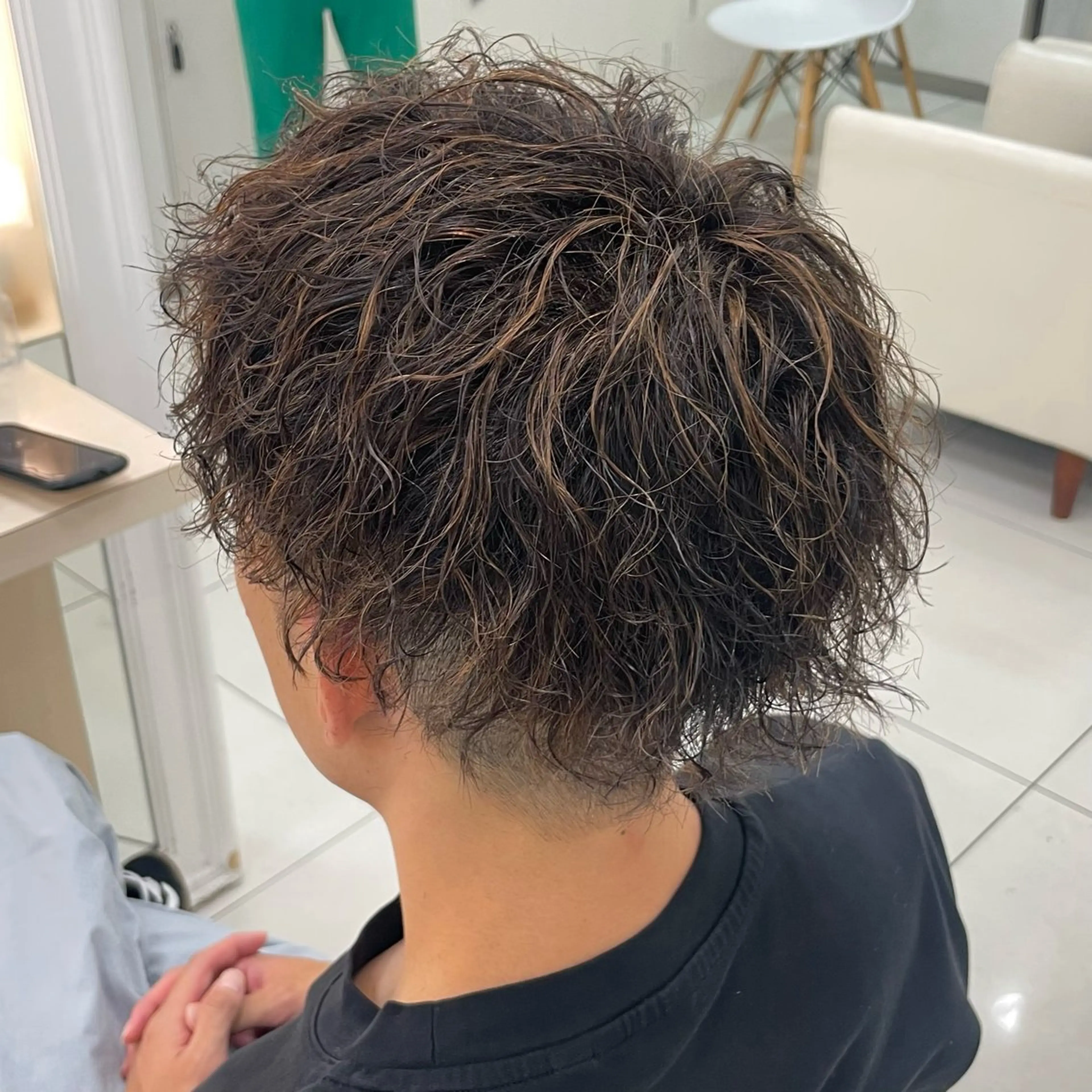 カラー パーマ メンズ 崎山 紗吏のヘアスタイル