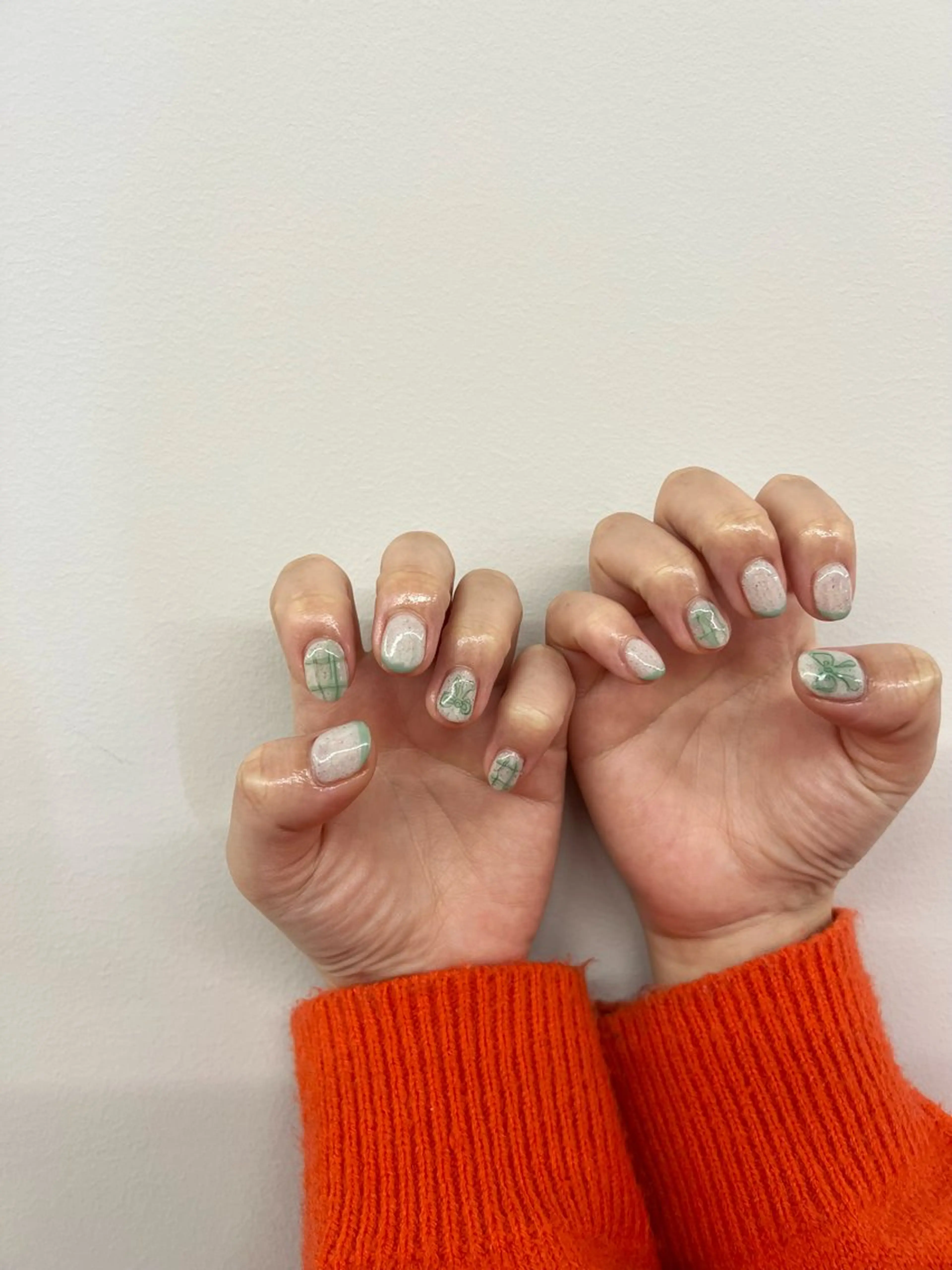 ネイル フラッシュネイル ジェルネイル 韓国ネイル 持ち込み ニュアンスネイル ハンドネイル ハンドケア Bana_ Nailのネイルデザイン