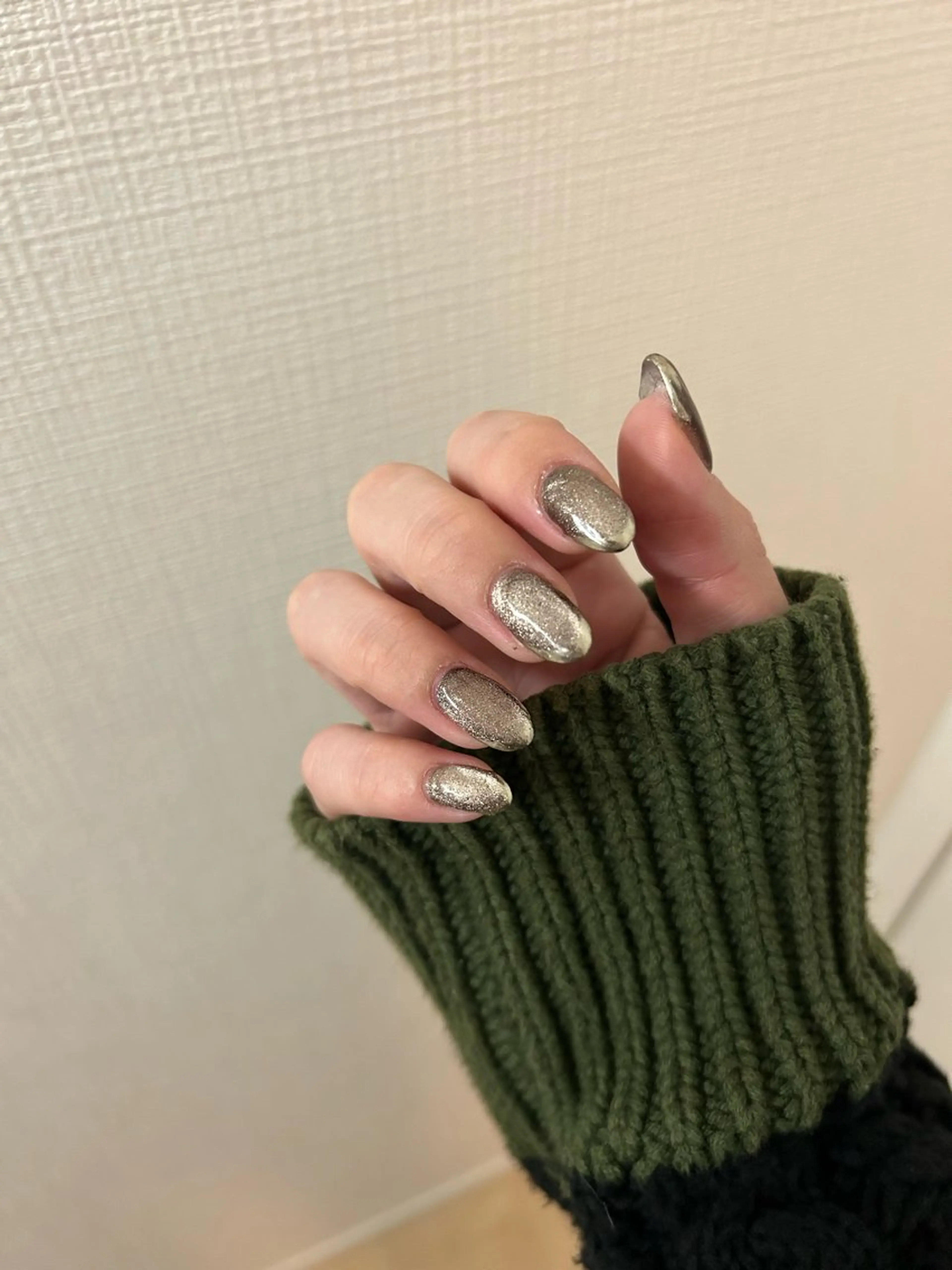 ネイル マグネットネイル ミラーネイル ArcoIris所属・Arco Iris 告瑠莉のネイルデザイン