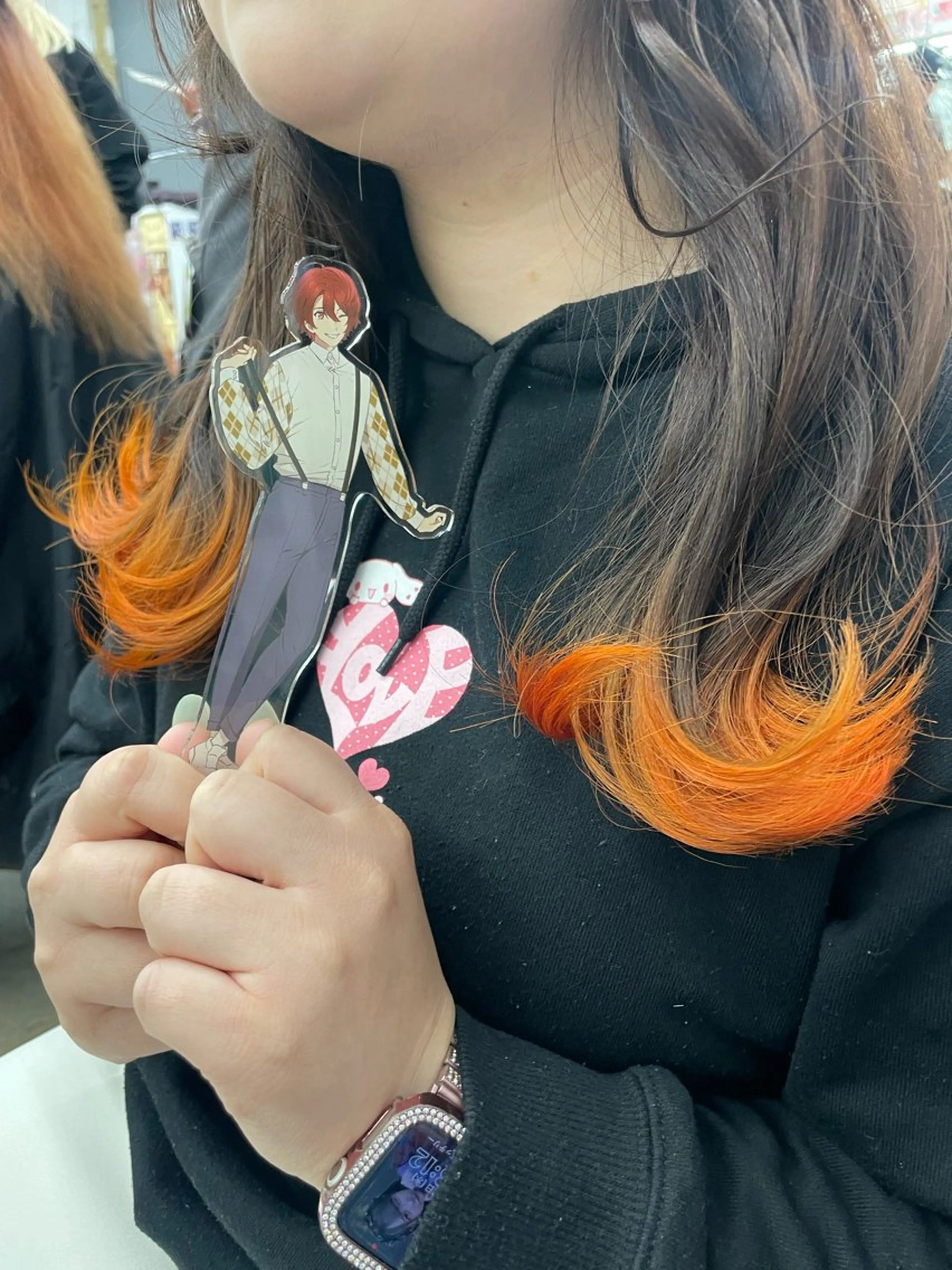 ミディアム カラー ヘアカラー SALOWIN池袋East店3F所属・インナーカラー 推し ブリーチ  髪質改善のヘアスタイル