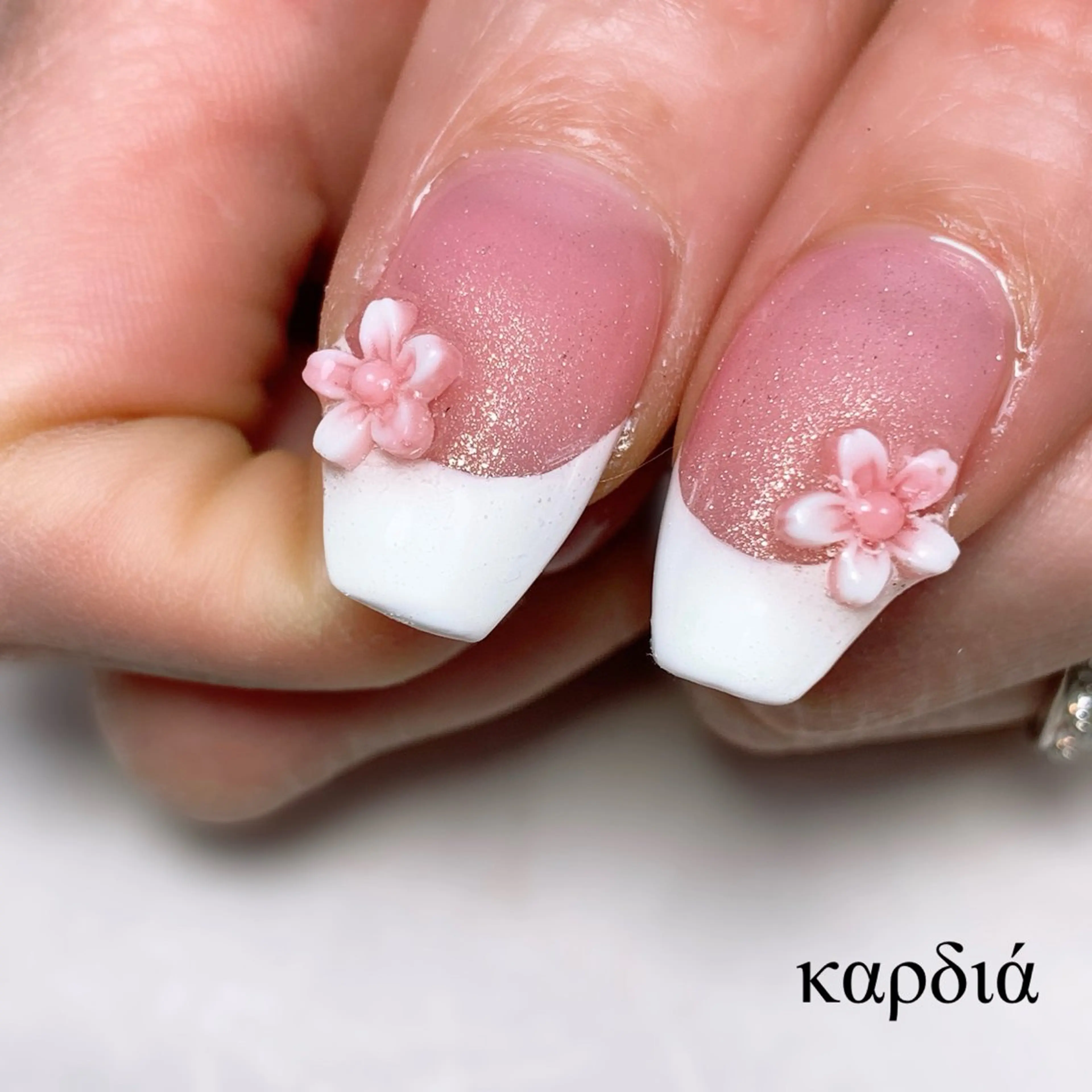 ネイル ハンドネイル καρδιά -ｶﾙﾃﾞｨｱ-のネイルデザイン