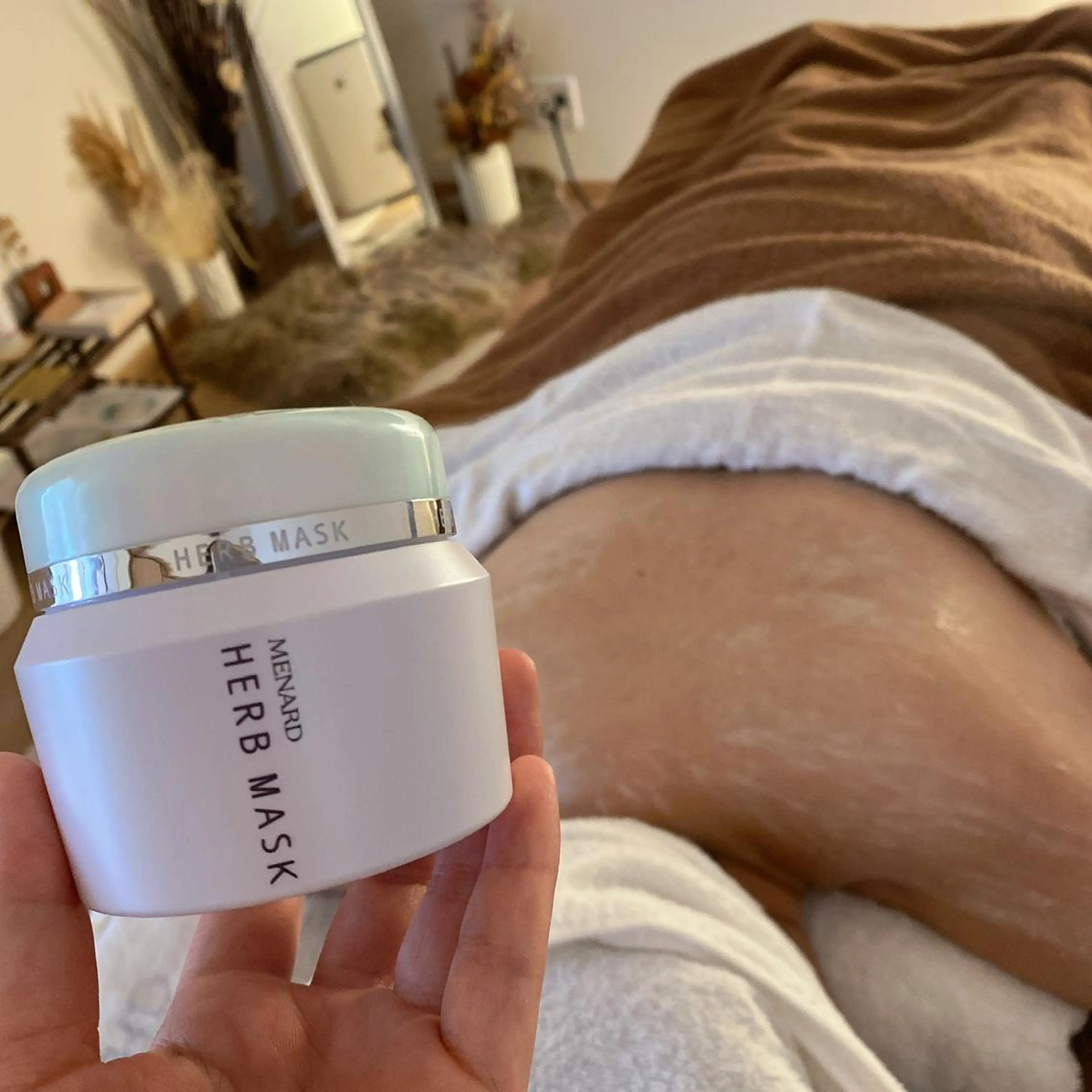 背中のピーリング+アロマオイルマッサージ🌱30分コース[アロマリラクゼーション]の写真