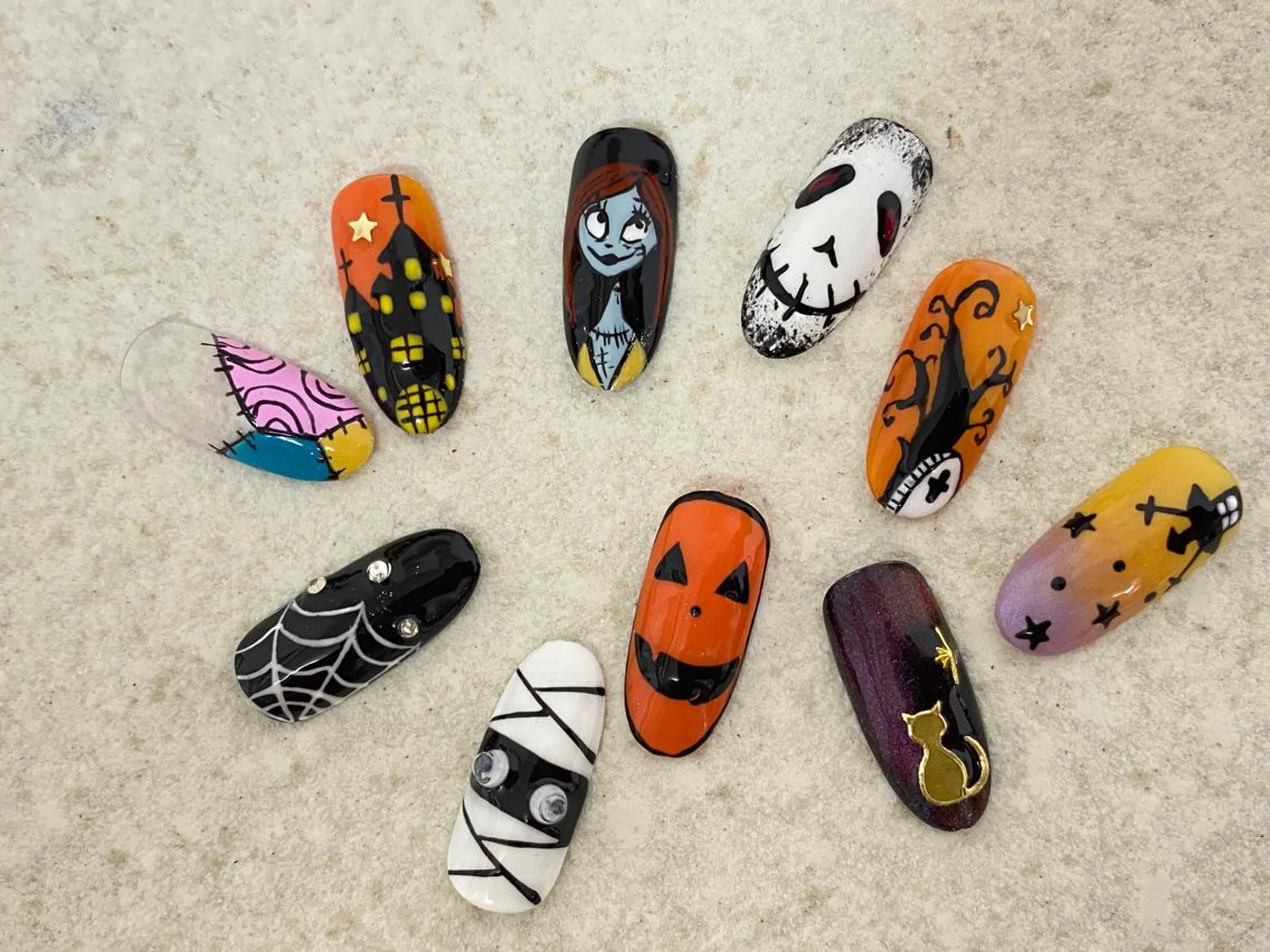 カラー ネイル ハロウィン ハロウィン MOMO nailのネイルデザイン