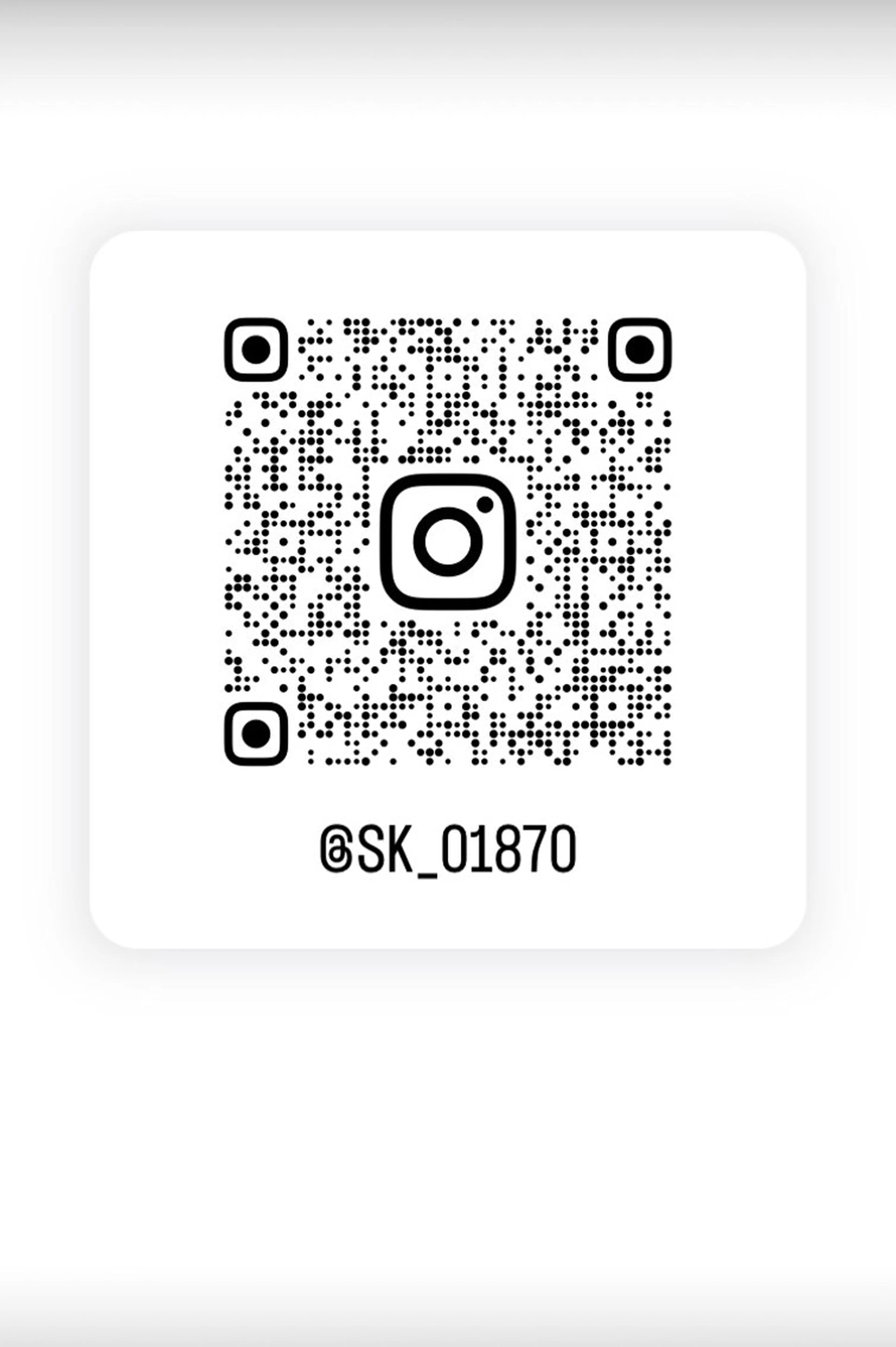 ミディアム カラー NEST by chord所属・サキ🤍ハイトーン 🩰くびれ巻きヘアのヘアスタイル