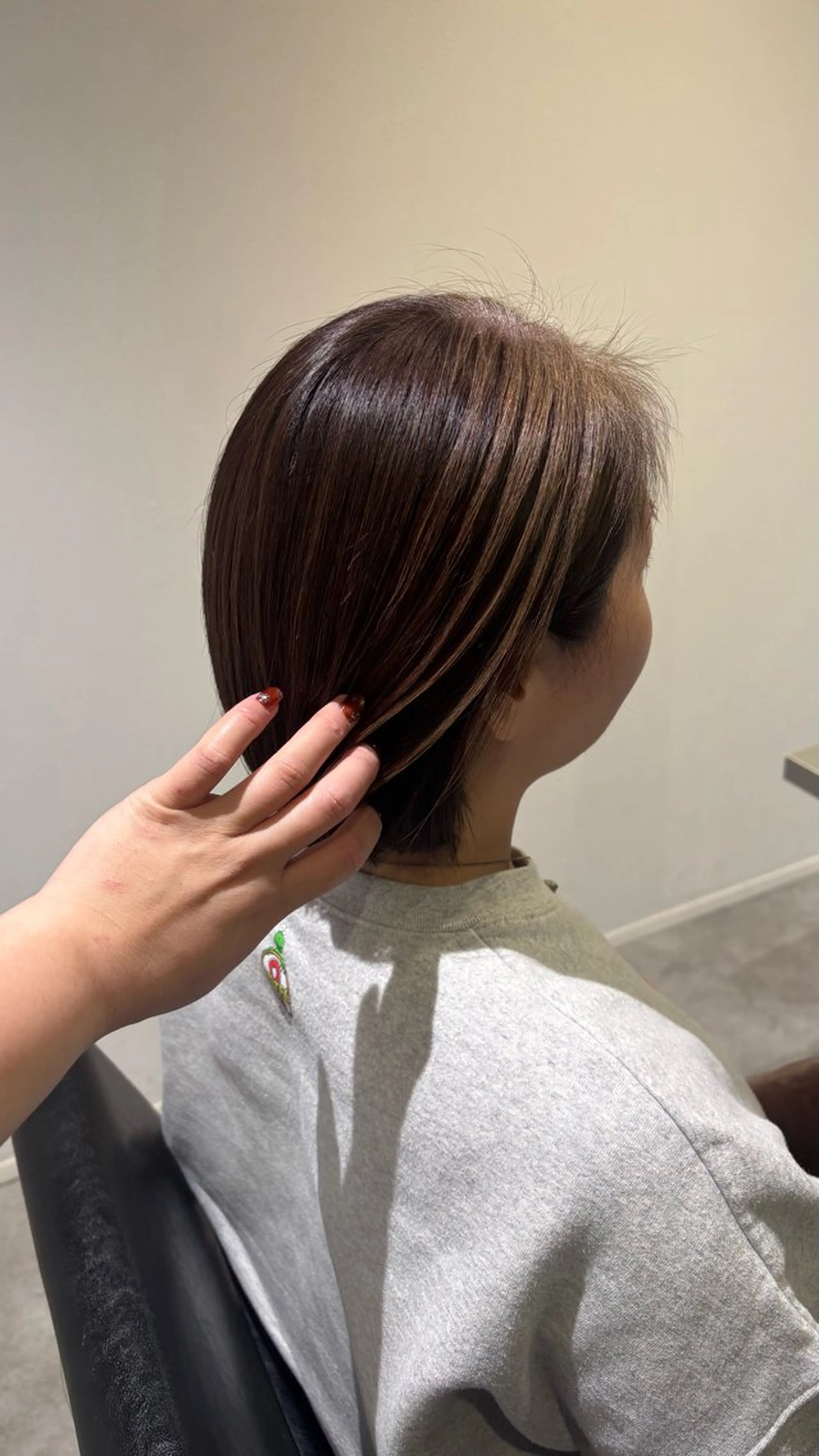 ミディアム ヘアカラー 長尾ゆりの/ボブ/ ベージュ/ハイトーンのヘアスタイル