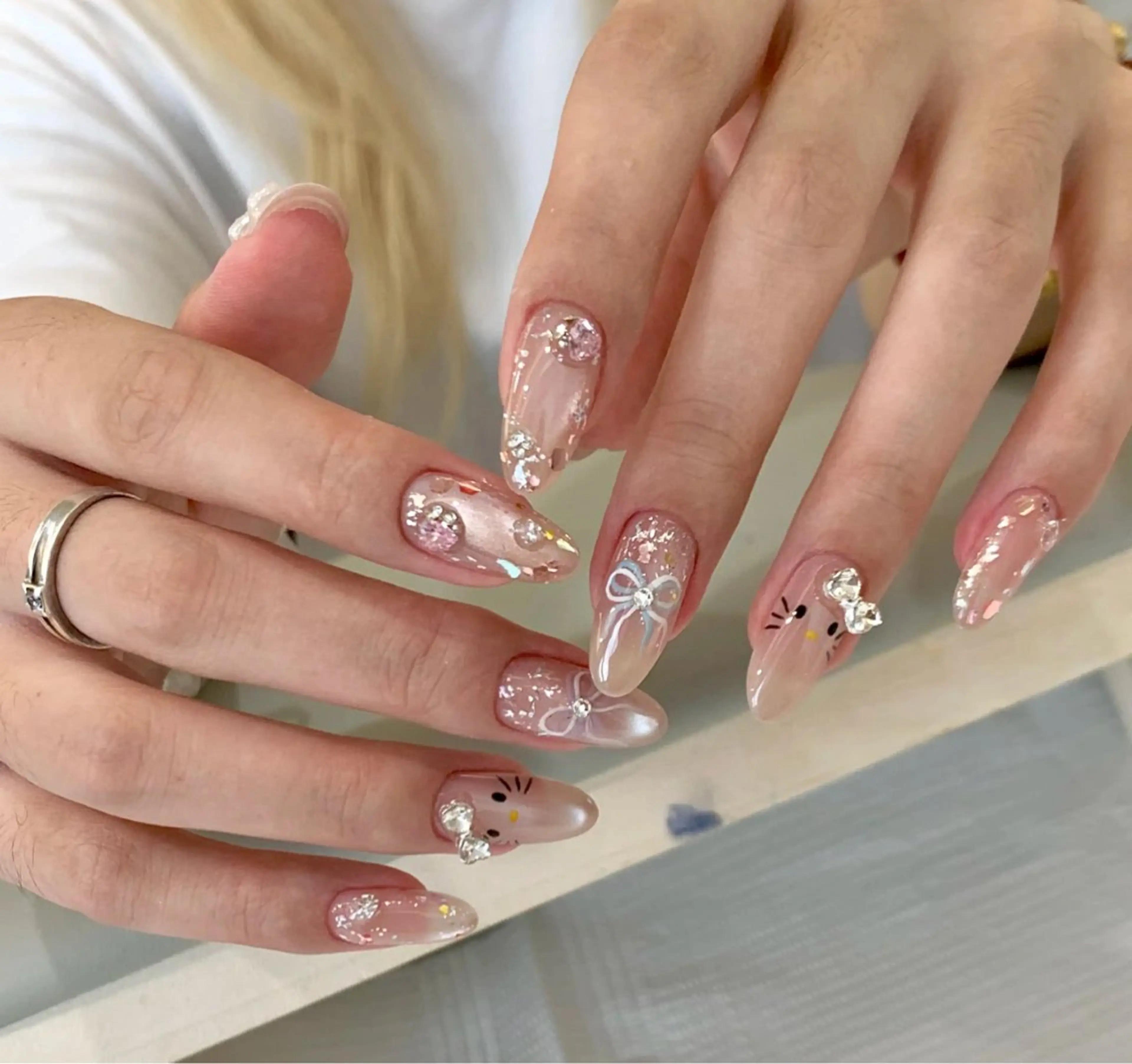ネイル アートネイル オーロラネイル チークネイル フレンチネイル ガラスフレンチ ハンドネイル 🎀🎀YooLi Nail Salonのネイルデザイン
