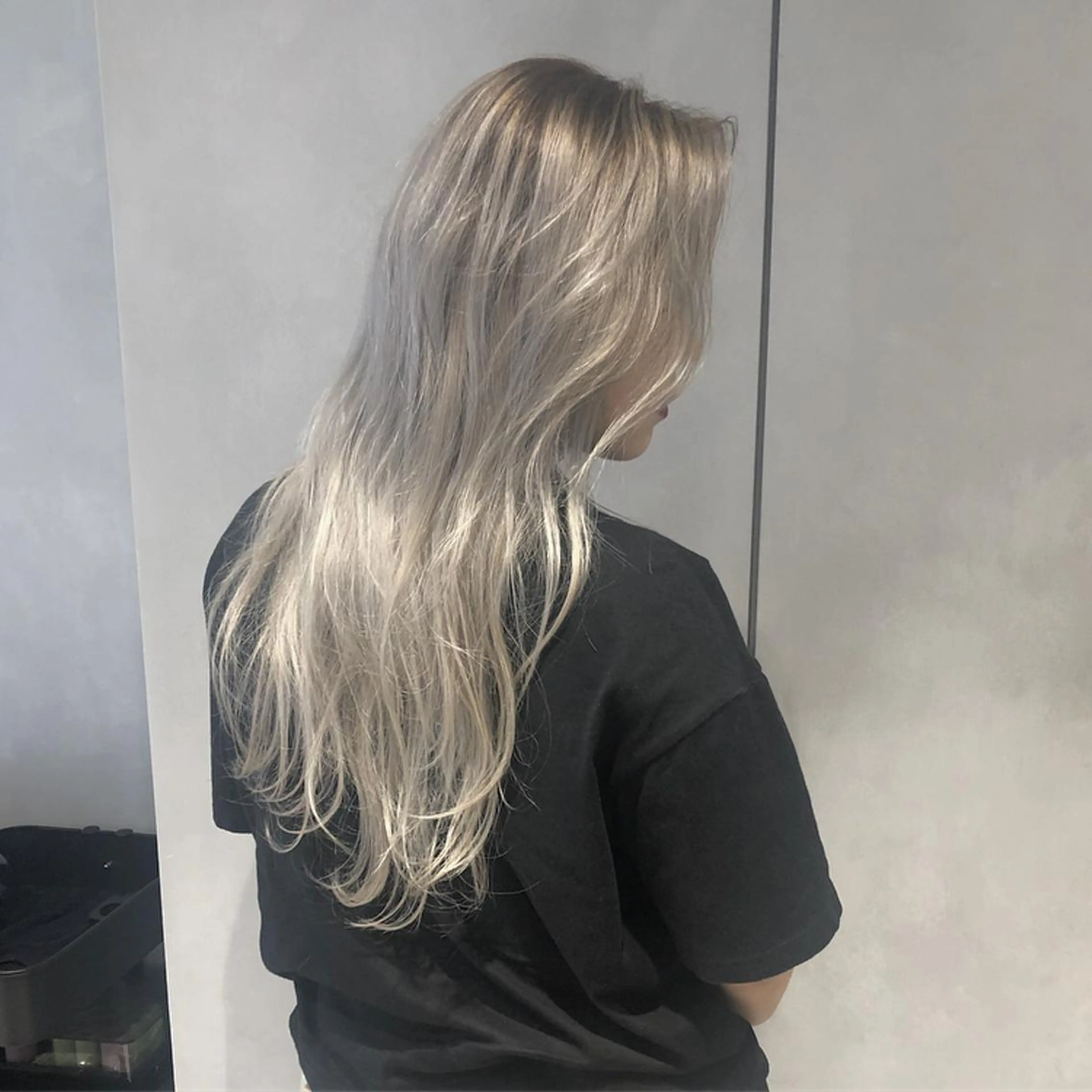 ロング カラー ヘアアレンジ ブロンド ホワイトブロンド カット #ブリーチカラー Akihoのヘアスタイル