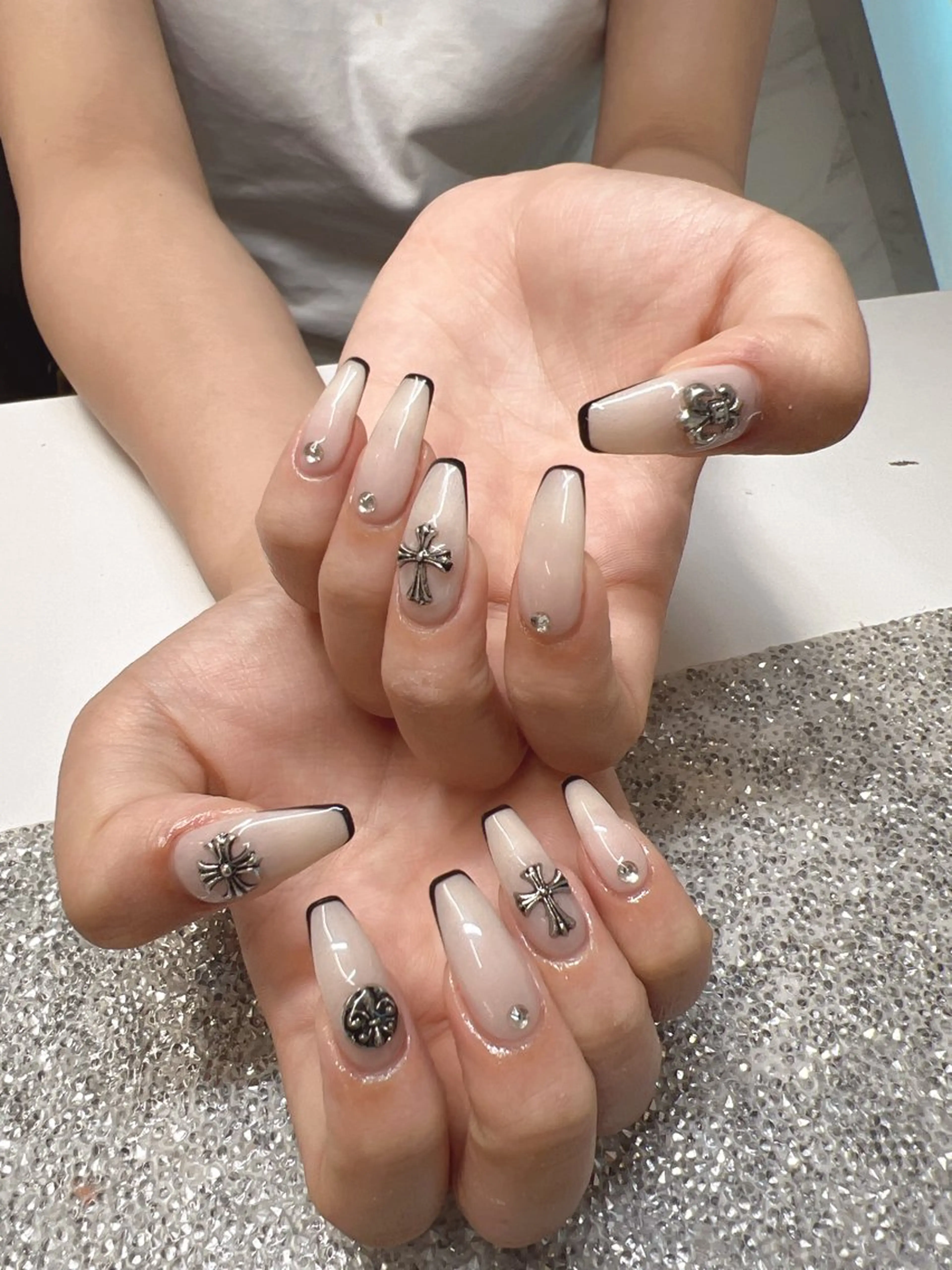 ネイル Guarendo錦糸町店所属・ガレンドウ 白澤 愛子のネイルデザイン