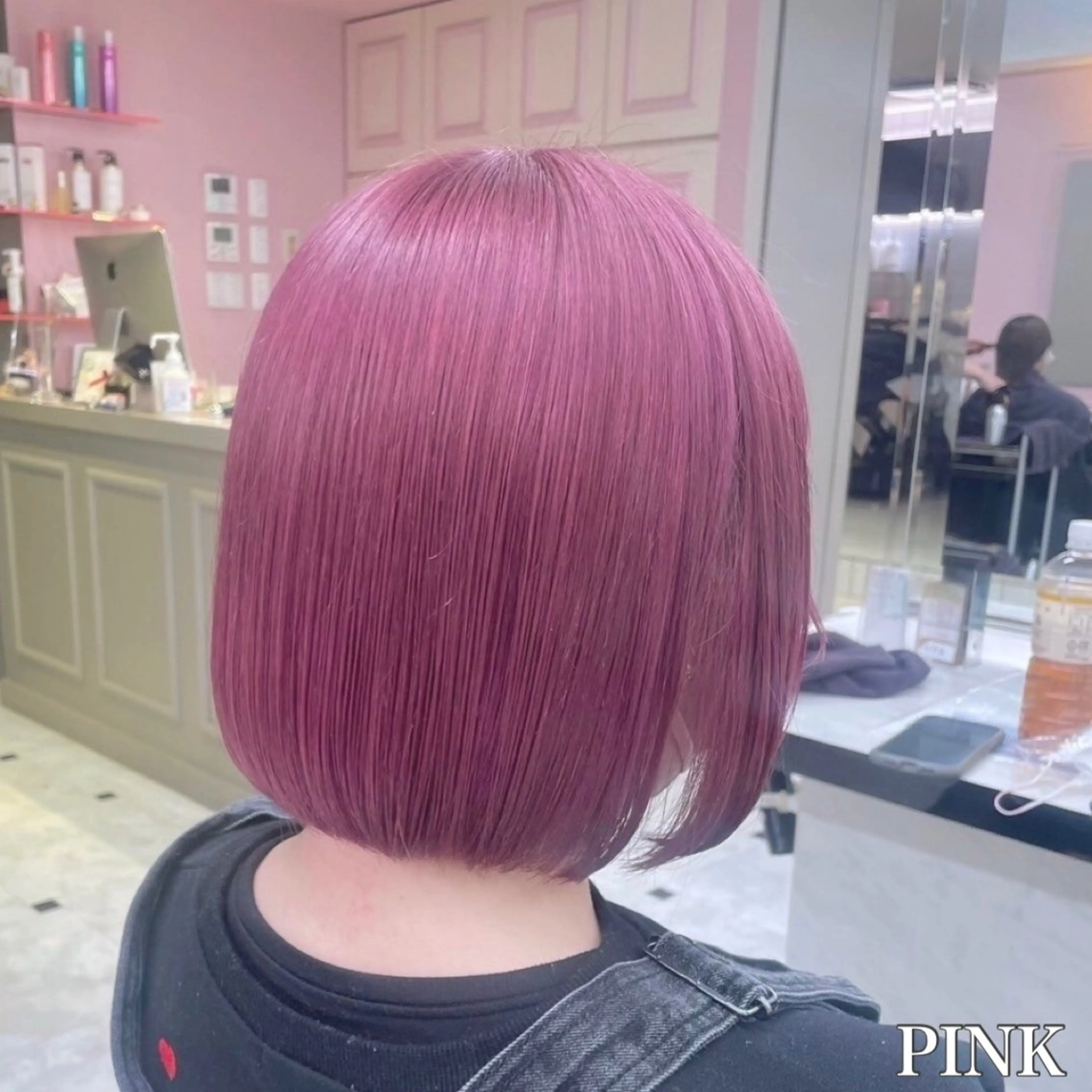 ミディアム カラー ヘアアレンジ 🩵ダメージレス艶感 ハイトーン🩷のヘアスタイル